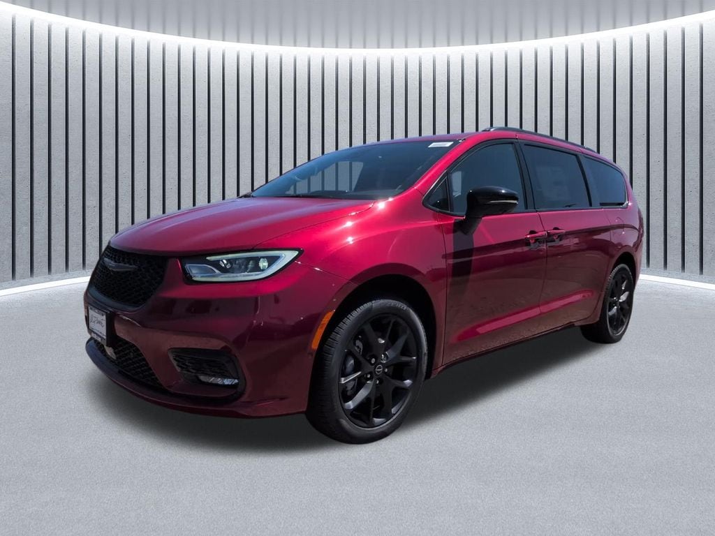 New 2026 Chrysler Pacifica SELECT AWD Passenger Van