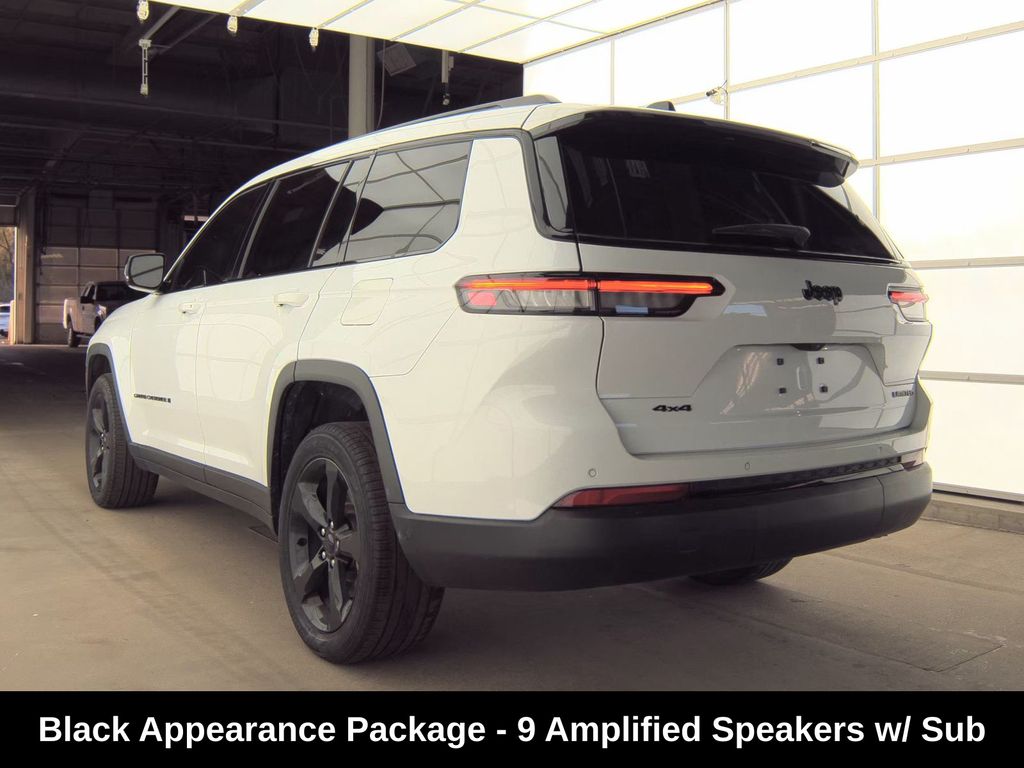 2023 Jeep Grand Cherokee Limited photo 4