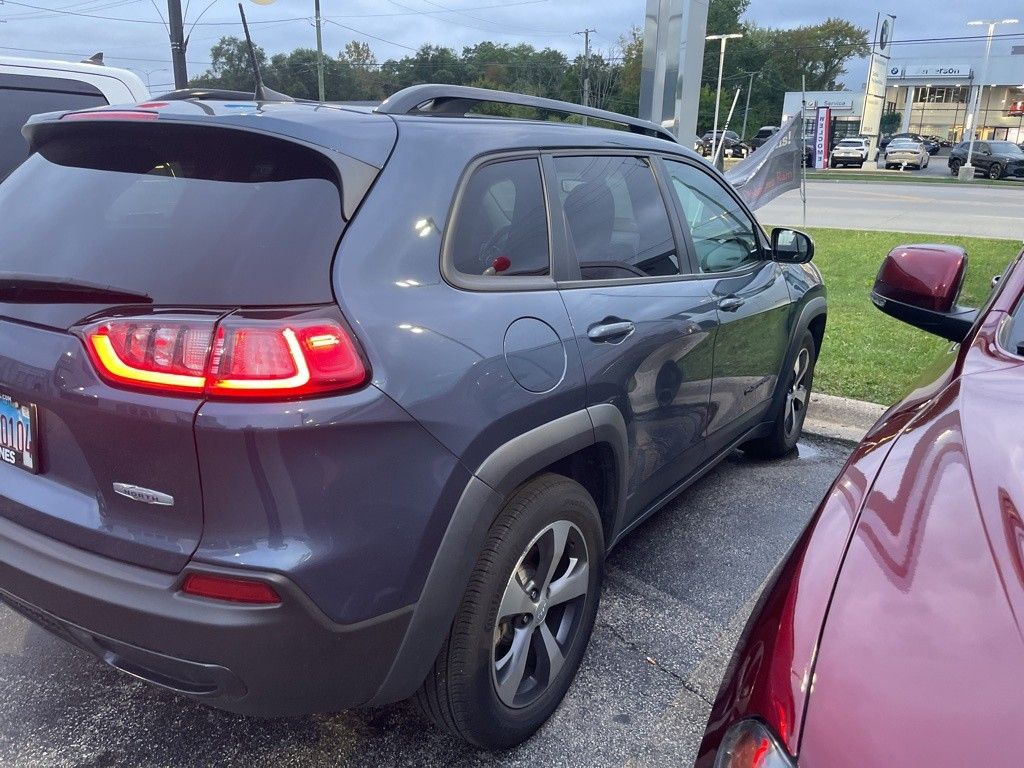 2020 Jeep Cherokee Latitude 80th Anniversary Edition photo 3