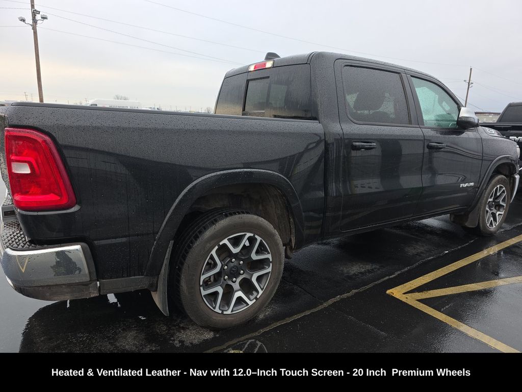 2025 Ram 1500 Laramie photo 3