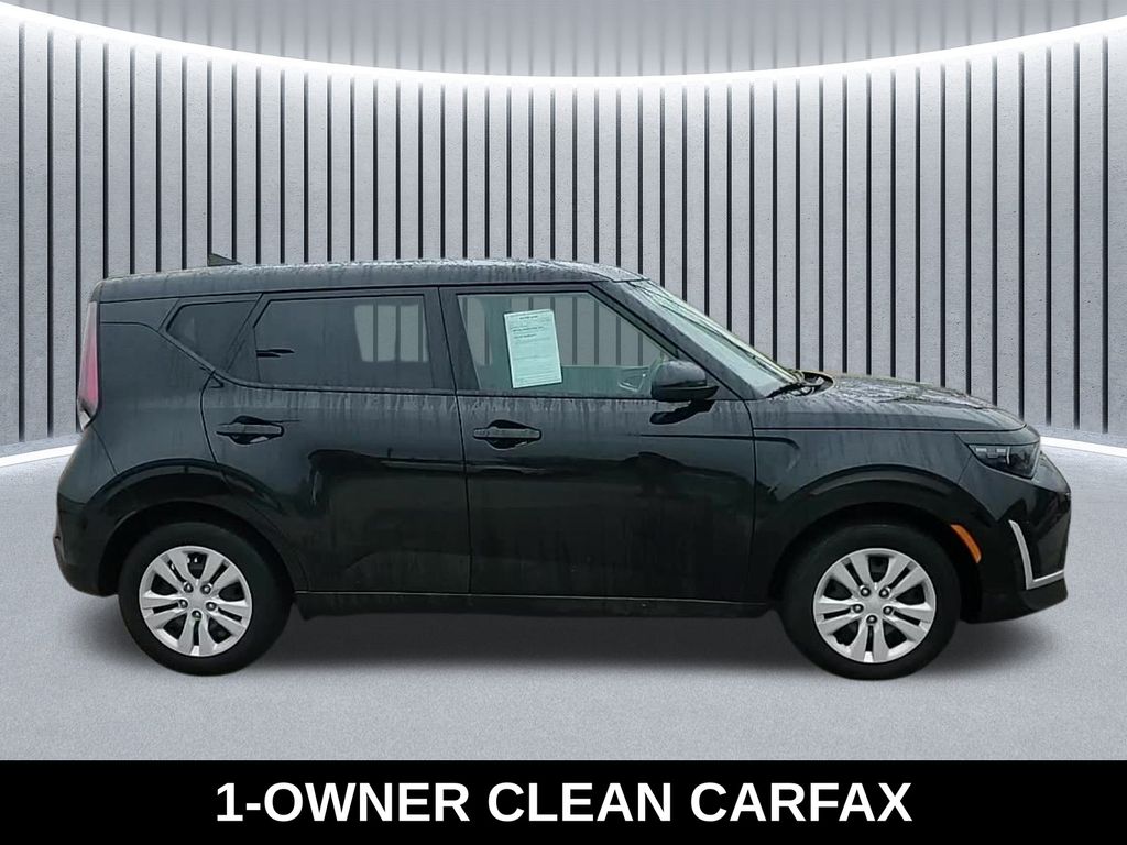 2023 Kia Soul LX photo 4