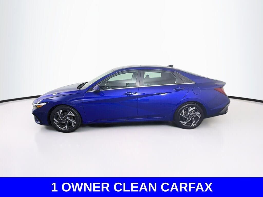 Used 2025 Hyundai Elantra SEL Convenience Sedan