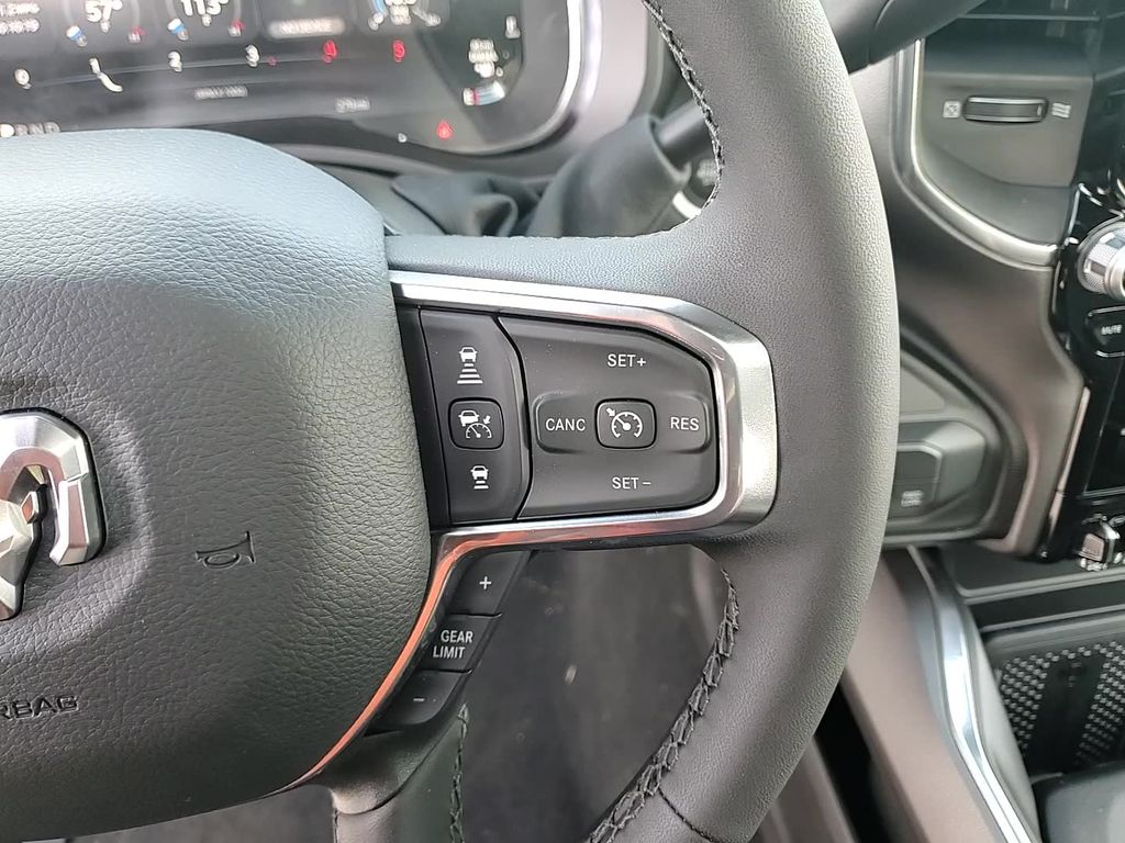 2025 RAM 2500 Laramie - Photo 17