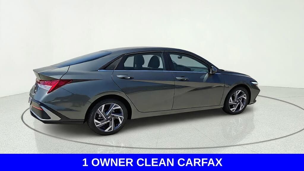 Used 2025 Hyundai Elantra Limited Sedan