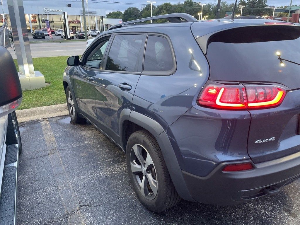 2020 Jeep Cherokee Latitude 80th Anniversary Edition photo 2