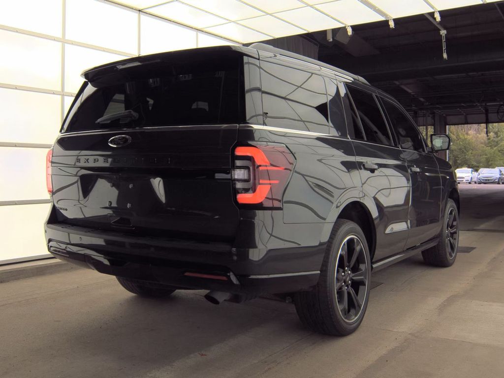 2022 Ford Expedition Limited photo 3