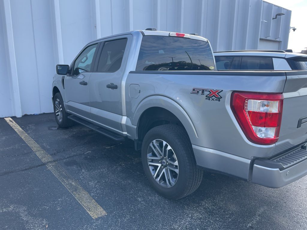 2023 Ford F-150 XL photo 4