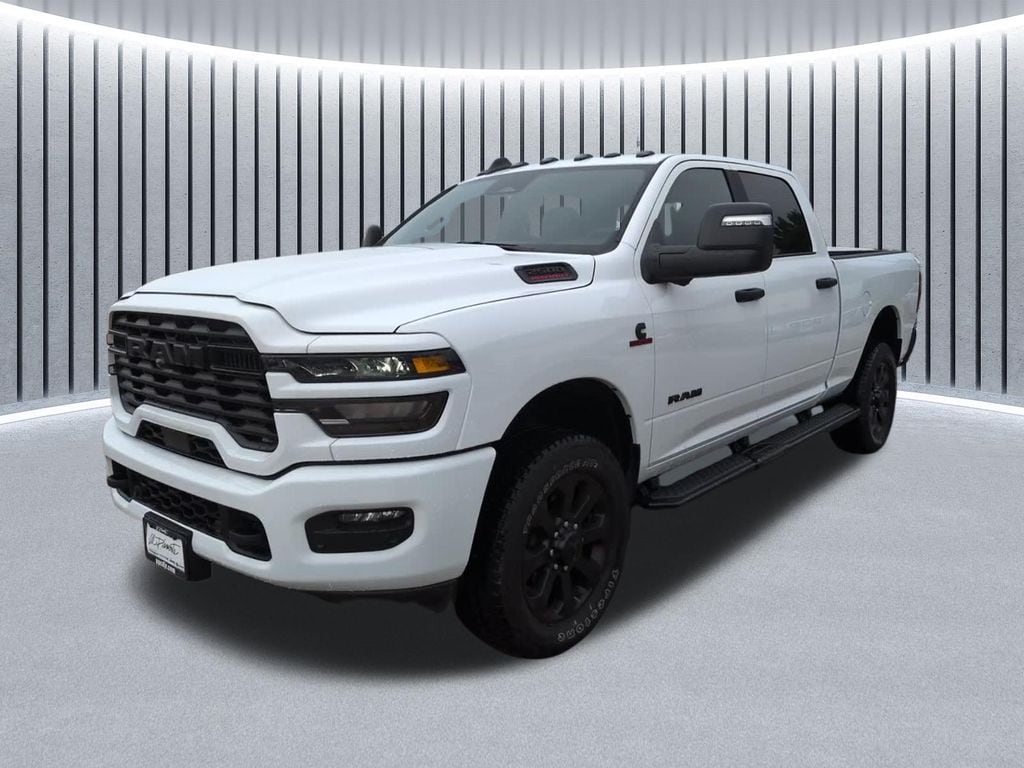 2025 Ram 2500 BIG HORN CREW CAB 4X4 6'4 BOX