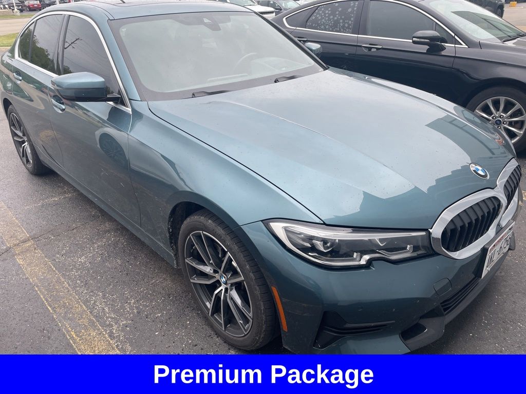 2019 BMW 3 Series 330i xDrive Sedan's photo