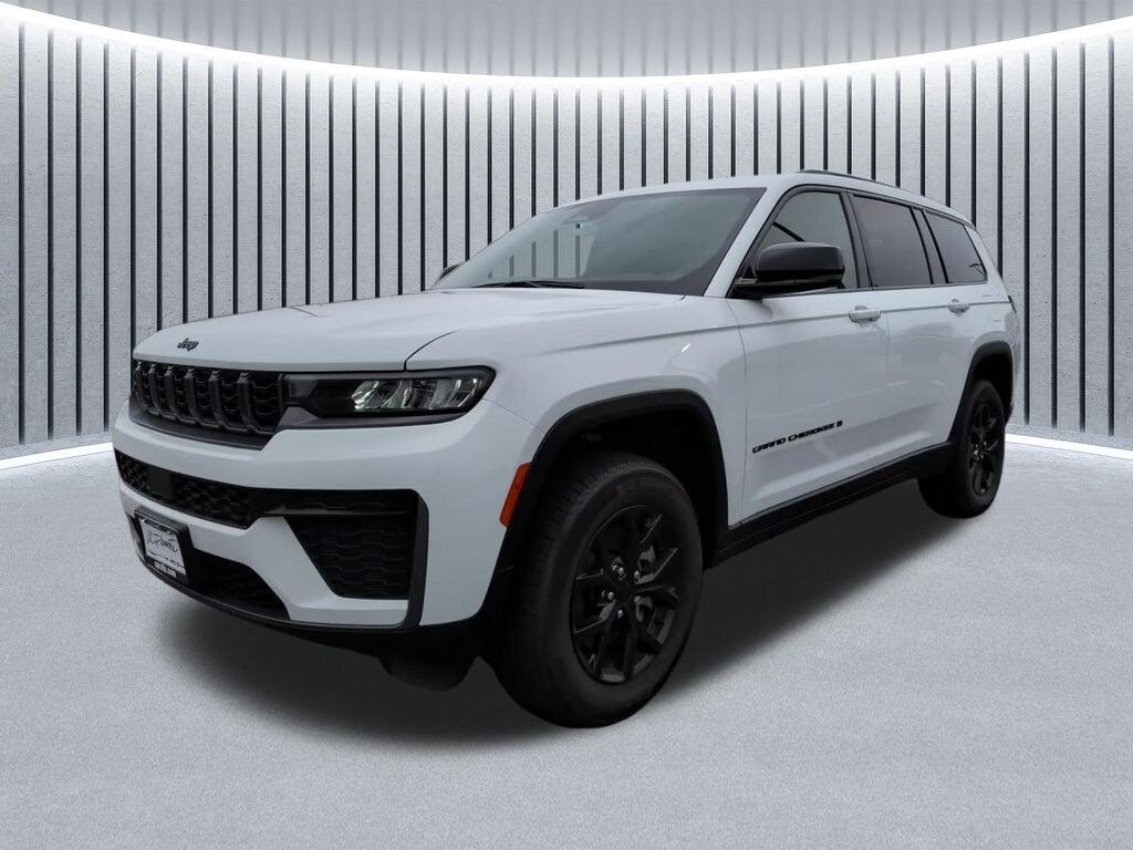 New 2026 Jeep Grand Cherokee L LAREDO ALTITUDE 4X4 Sport Utility