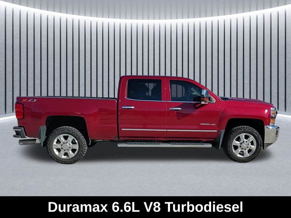 2018 Chevrolet Silverado 2500HD LTZ photo 4