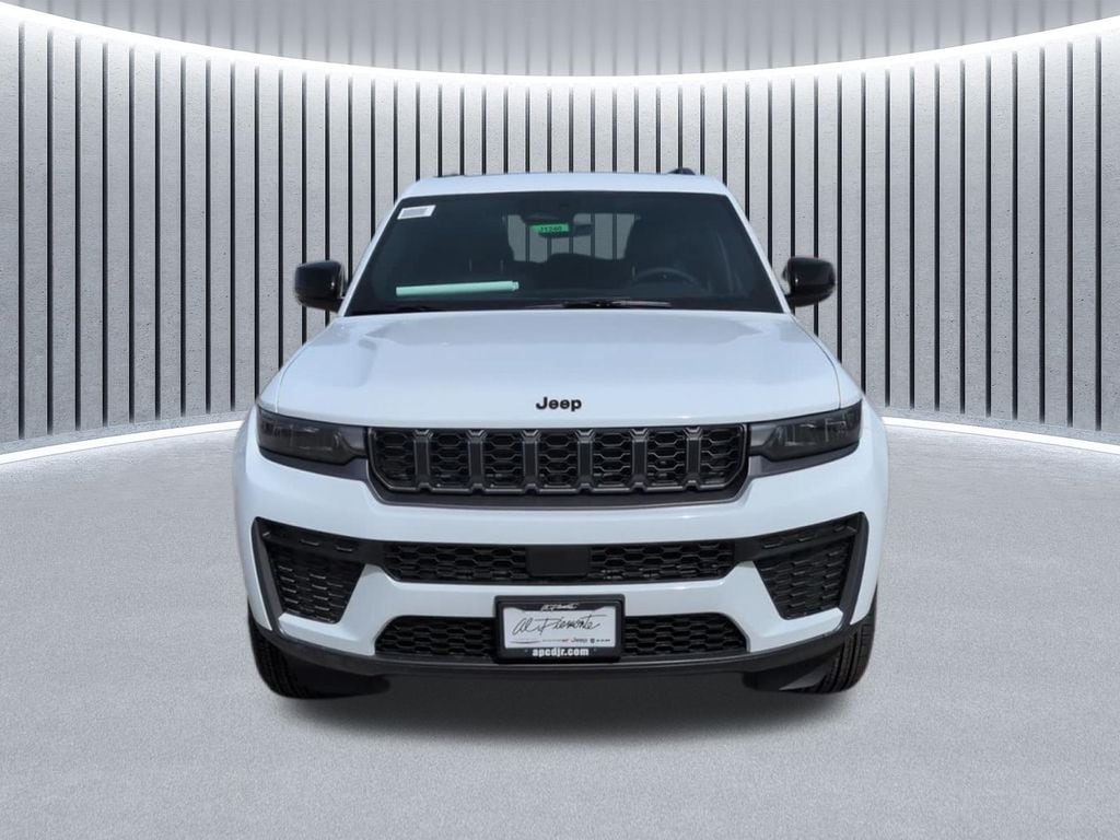 New 2026 Jeep Grand Cherokee LAREDO ALTITUDE 4X4 Sport Utility