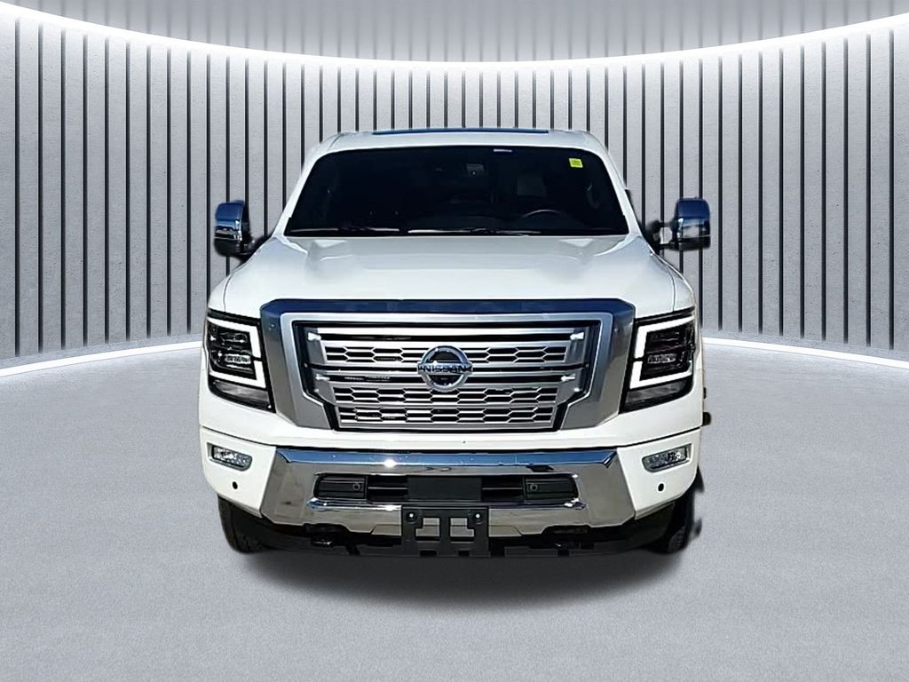 2022 Nissan Titan Platinum Reserve photo 2