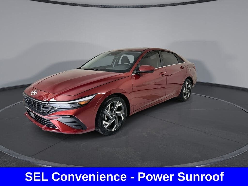 Used 2025 Hyundai Elantra SEL Convenience Sedan