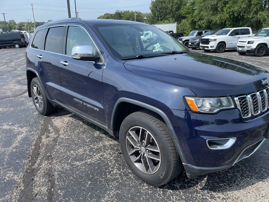 2017 Jeep Grand Cherokee Limited photo 2