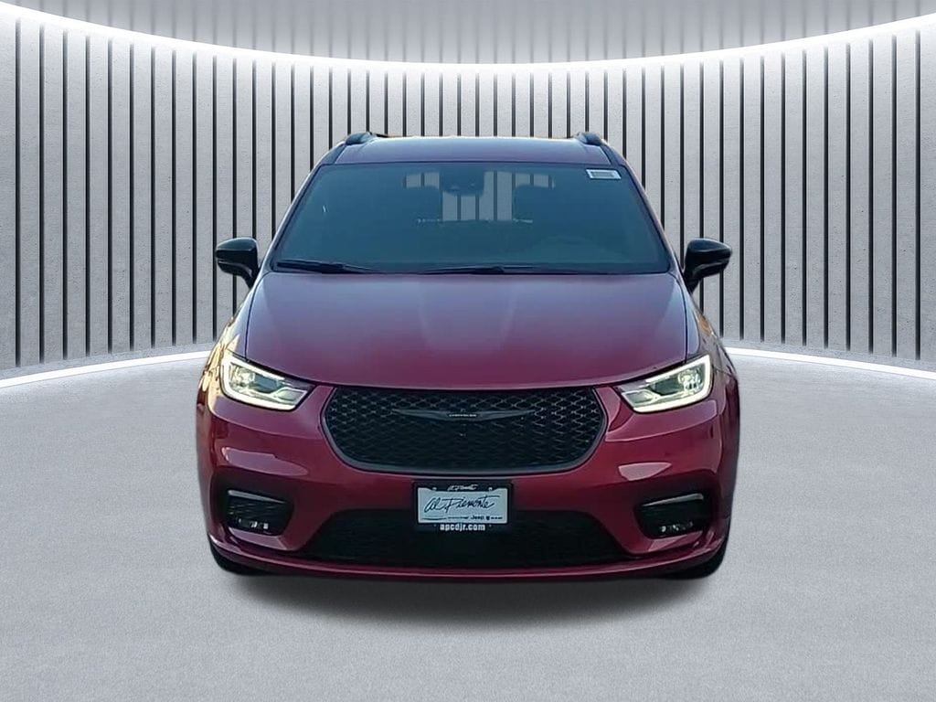 New 2026 Chrysler Pacifica SELECT AWD Passenger Van