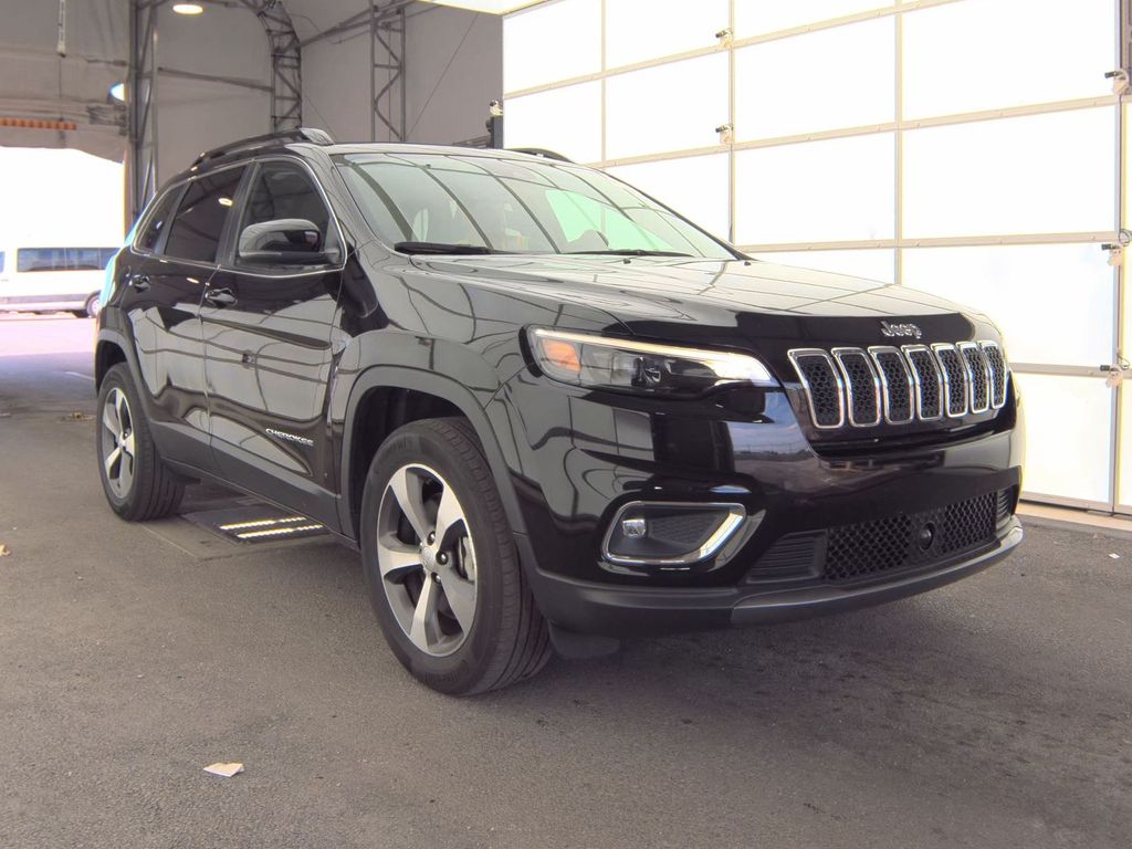 2022 Jeep Cherokee Limited photo 2