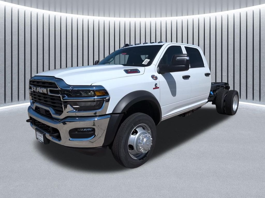 New 2026 Ram 4500 Chassis Cab TRADESMAN CREW 4X4 60' CA Pickup