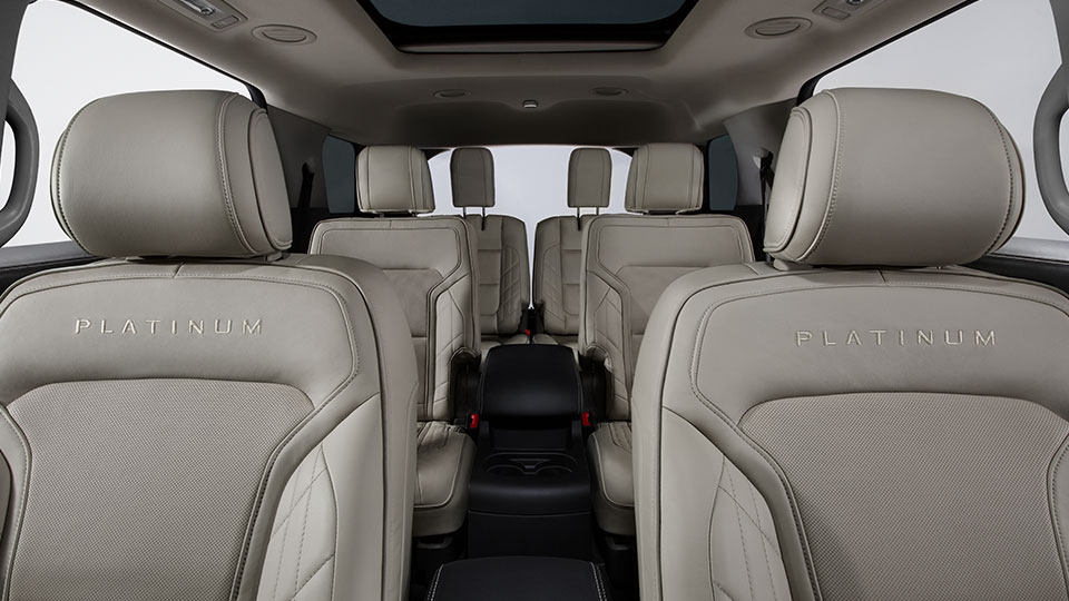 2016 Ford Explorer Platinum Seats