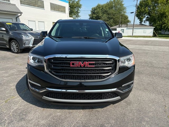 Used 2019 GMC Acadia SLE-1 with VIN 1GKKNKLA8KZ158180 for sale in Kentland, IN