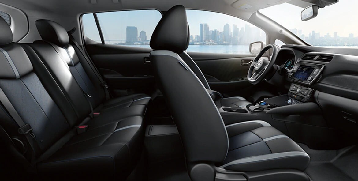 2021 Nissan Leaf interior