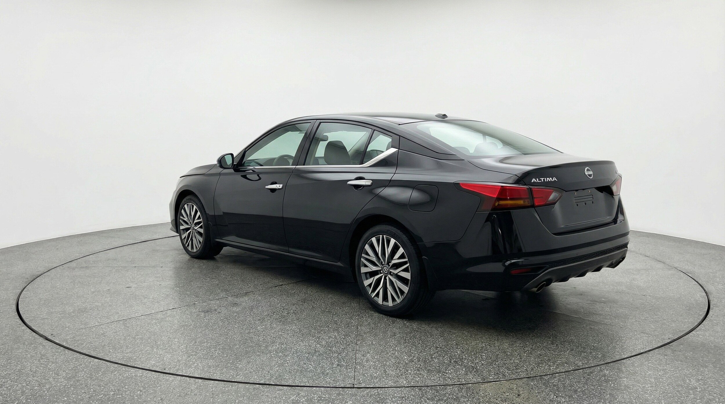 Thumbnail: 2025 Nissan Altima - 6