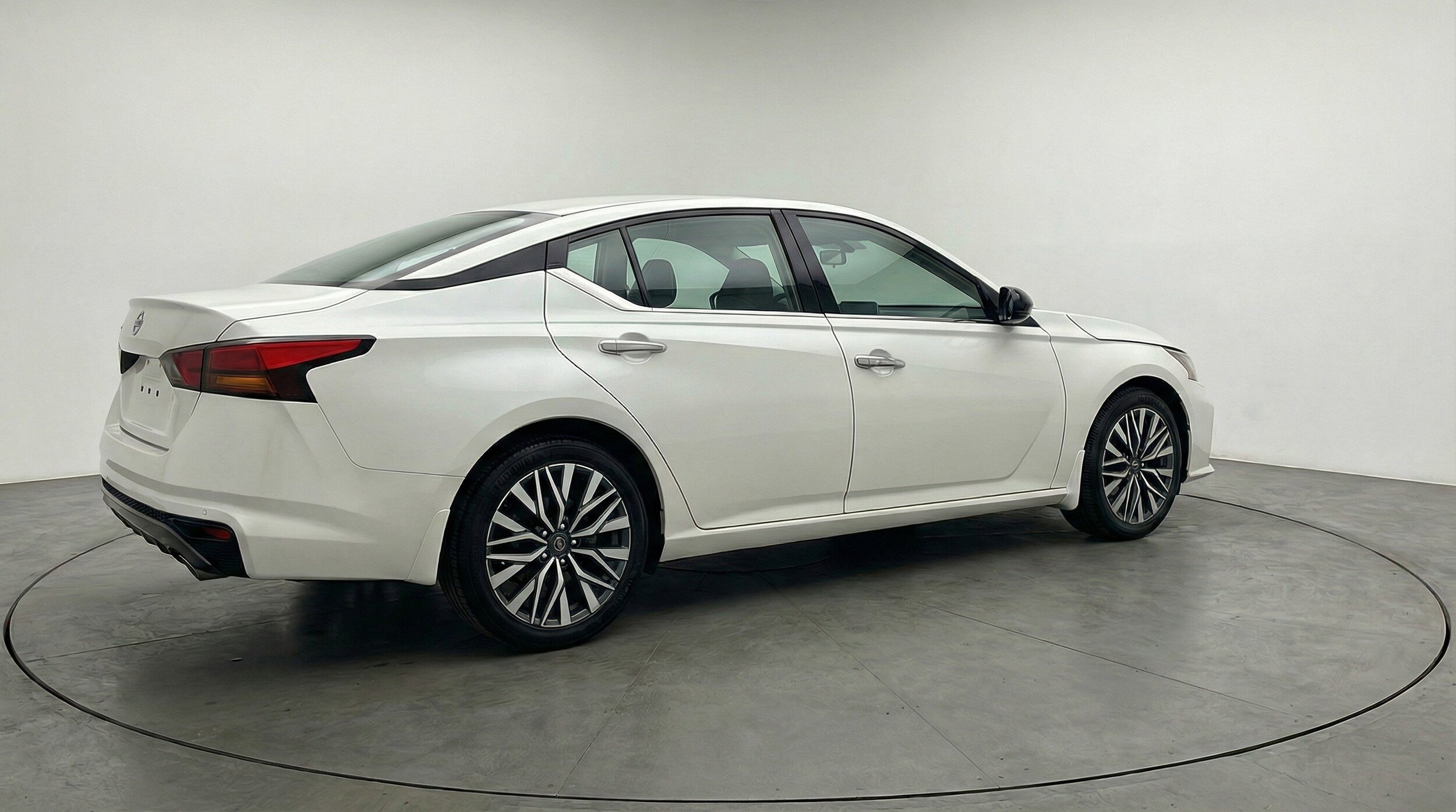 Thumbnail: 2025 Nissan Altima - 9