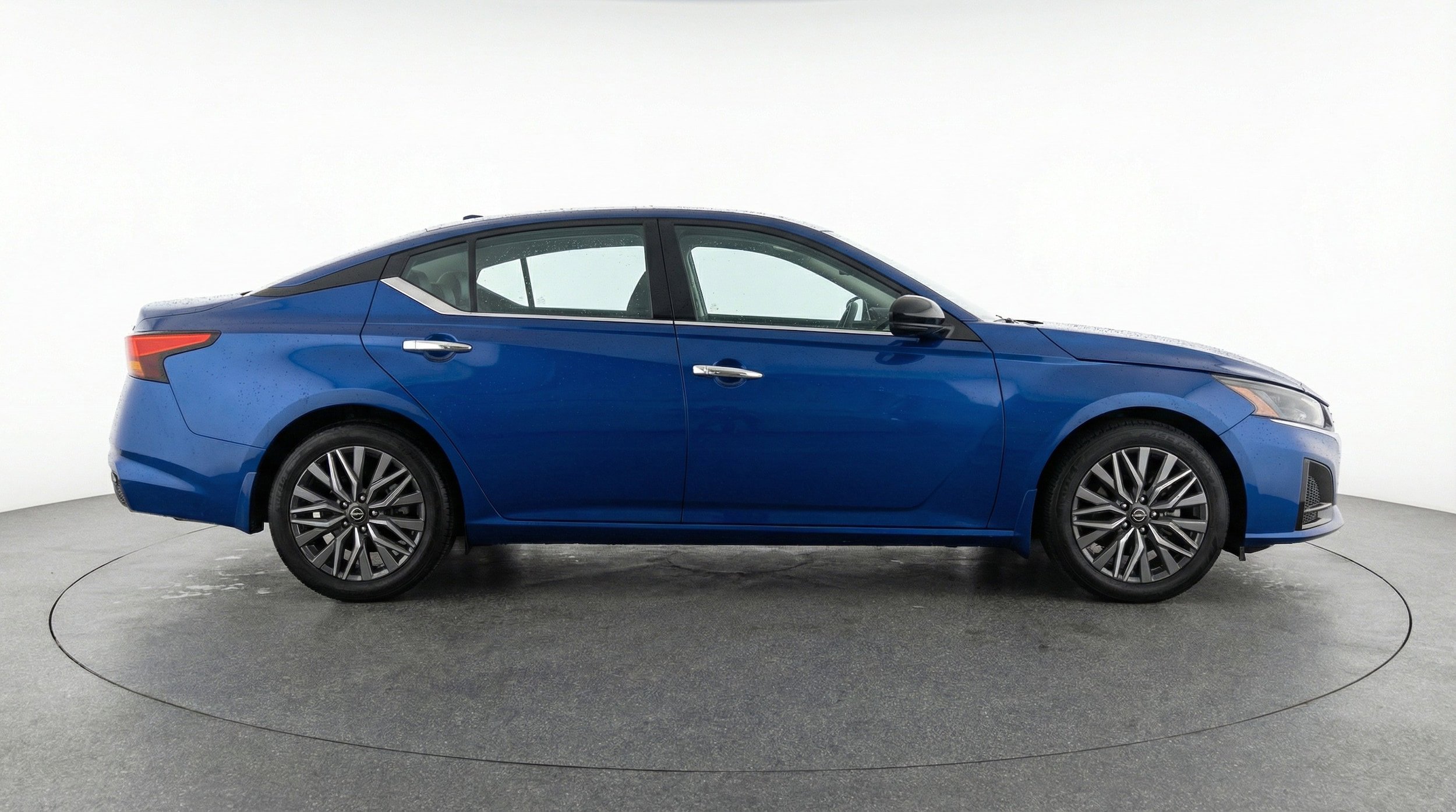 Thumbnail: 2025 Nissan Altima - 8