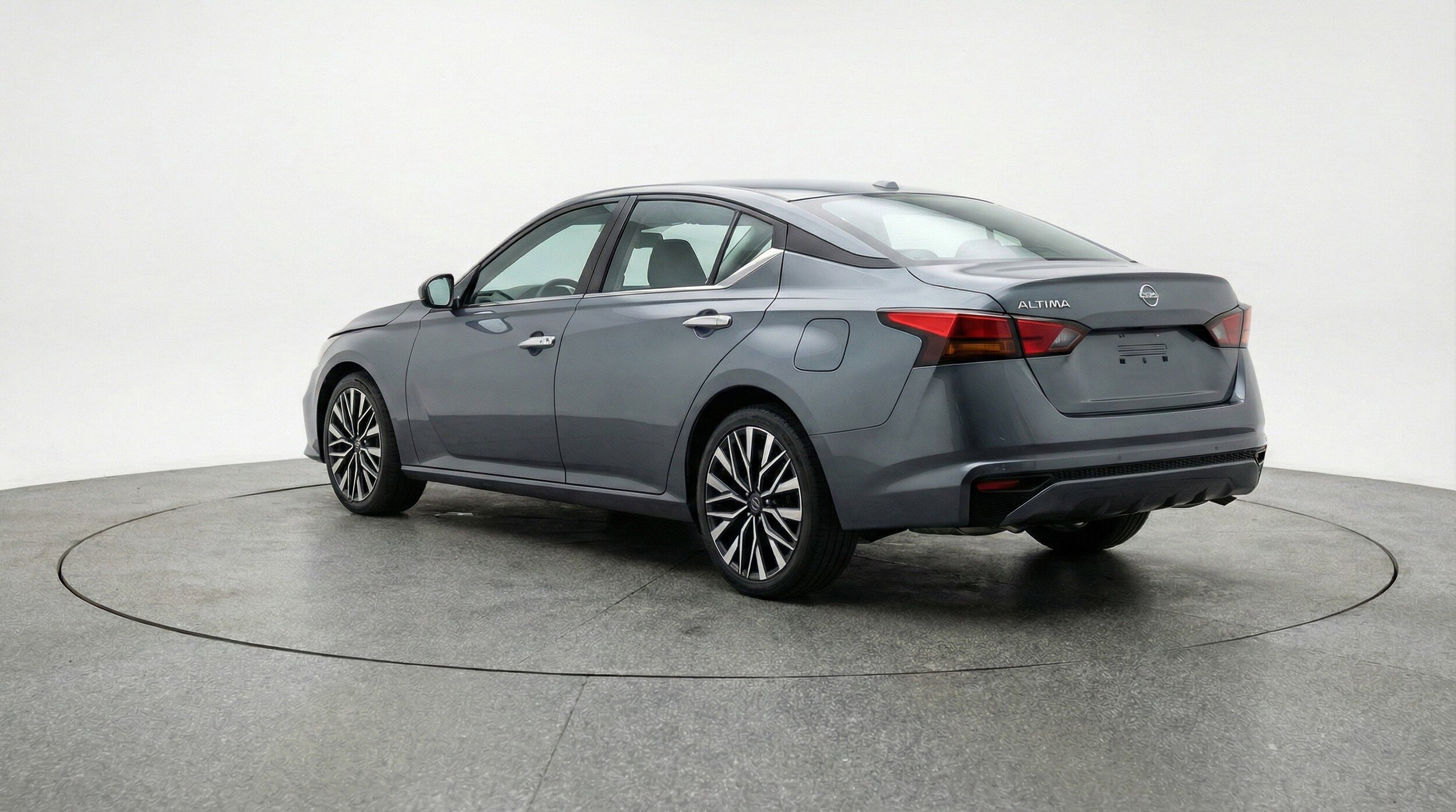 Thumbnail: 2025 Nissan Altima - 6