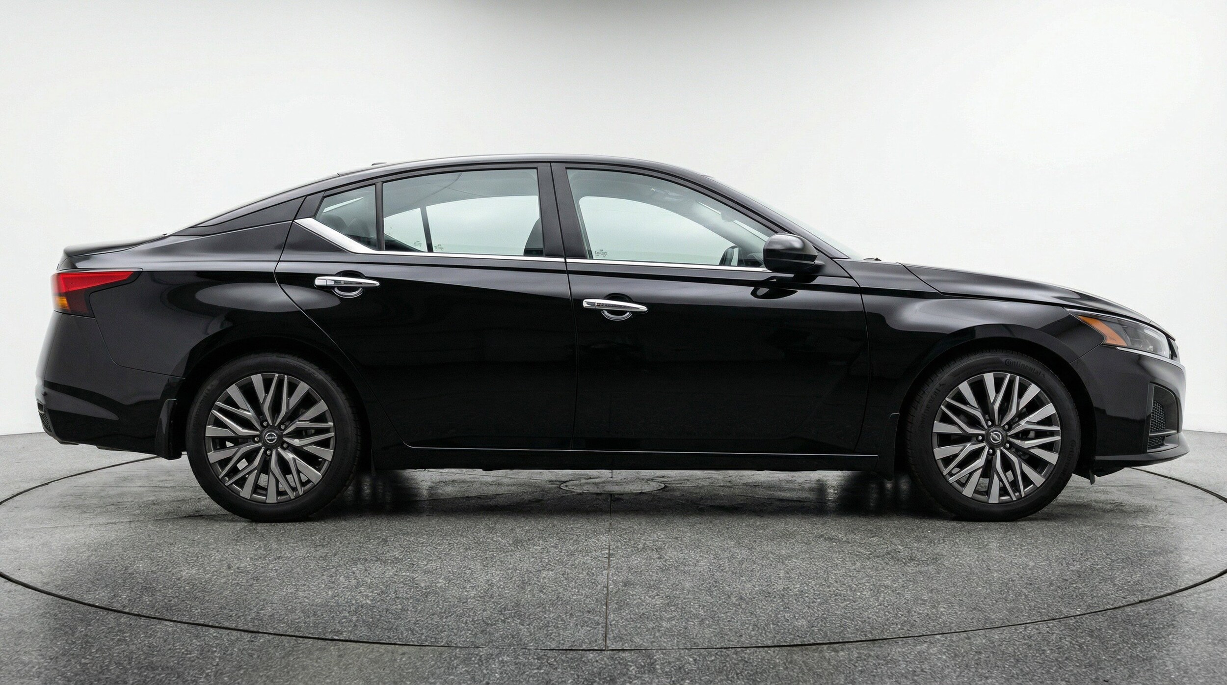 Thumbnail: 2025 Nissan Altima - 11