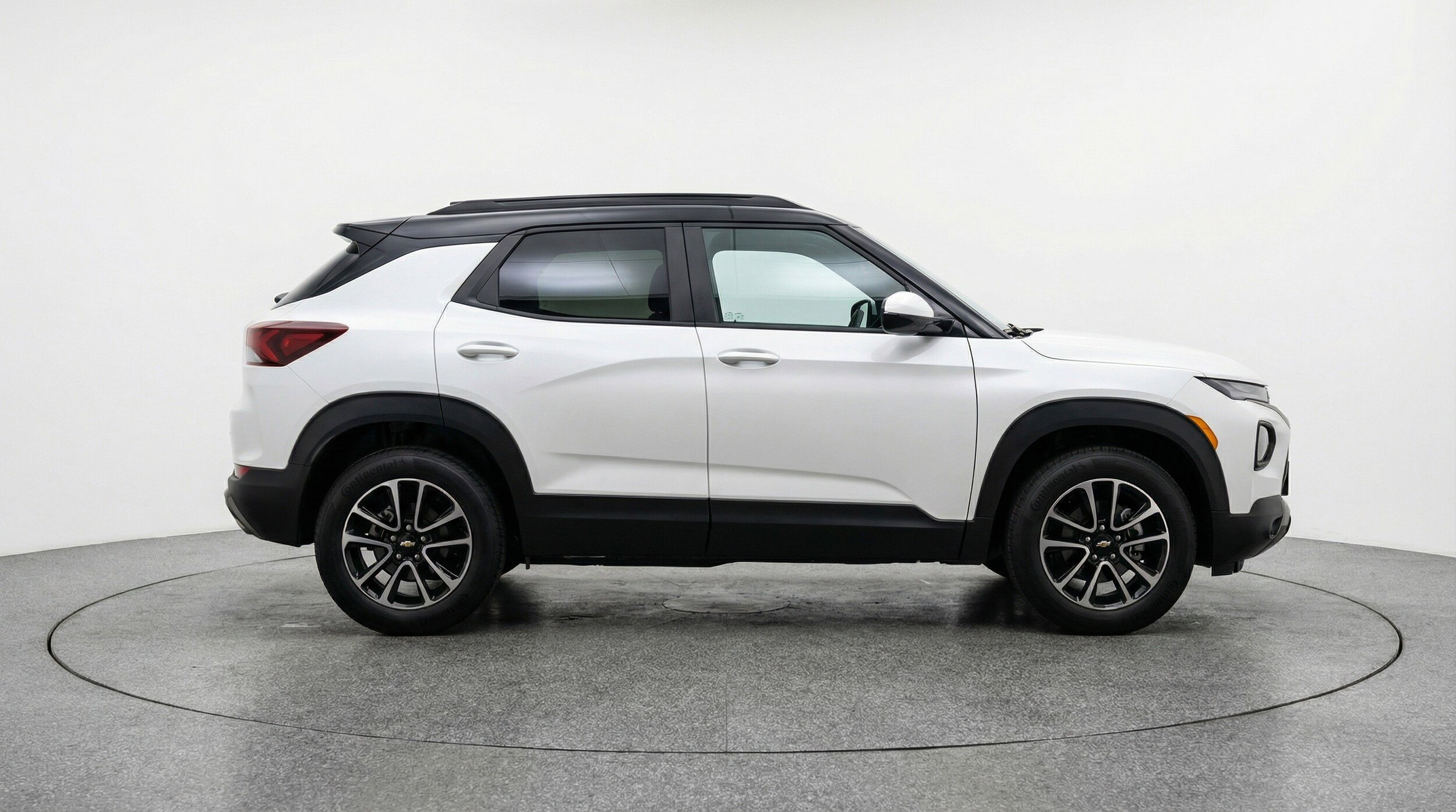 Thumbnail: 2025 Chevrolet TrailBlazer - 11