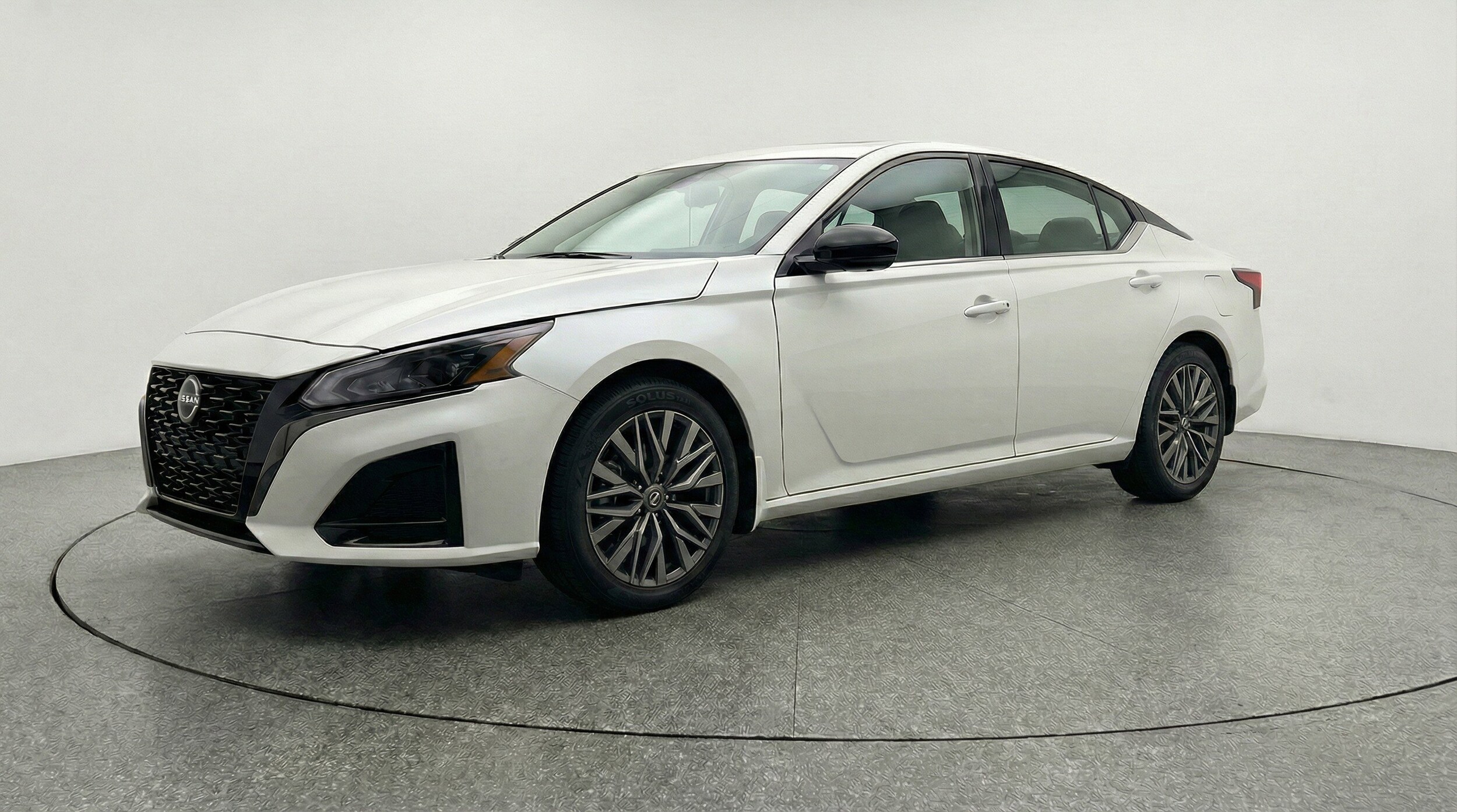Thumbnail: 2025 Nissan Altima - 3