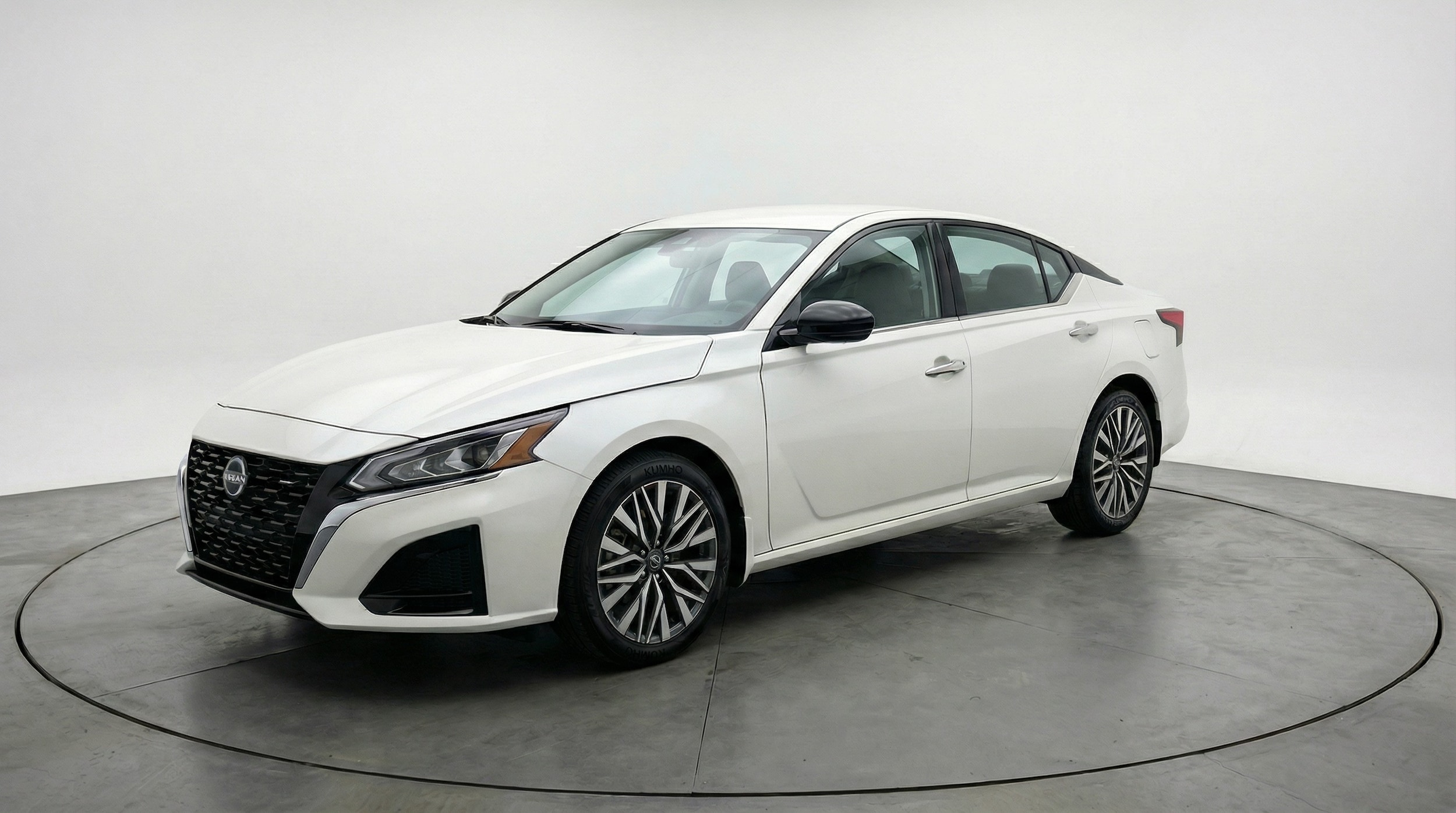 Thumbnail: 2025 Nissan Altima - 3