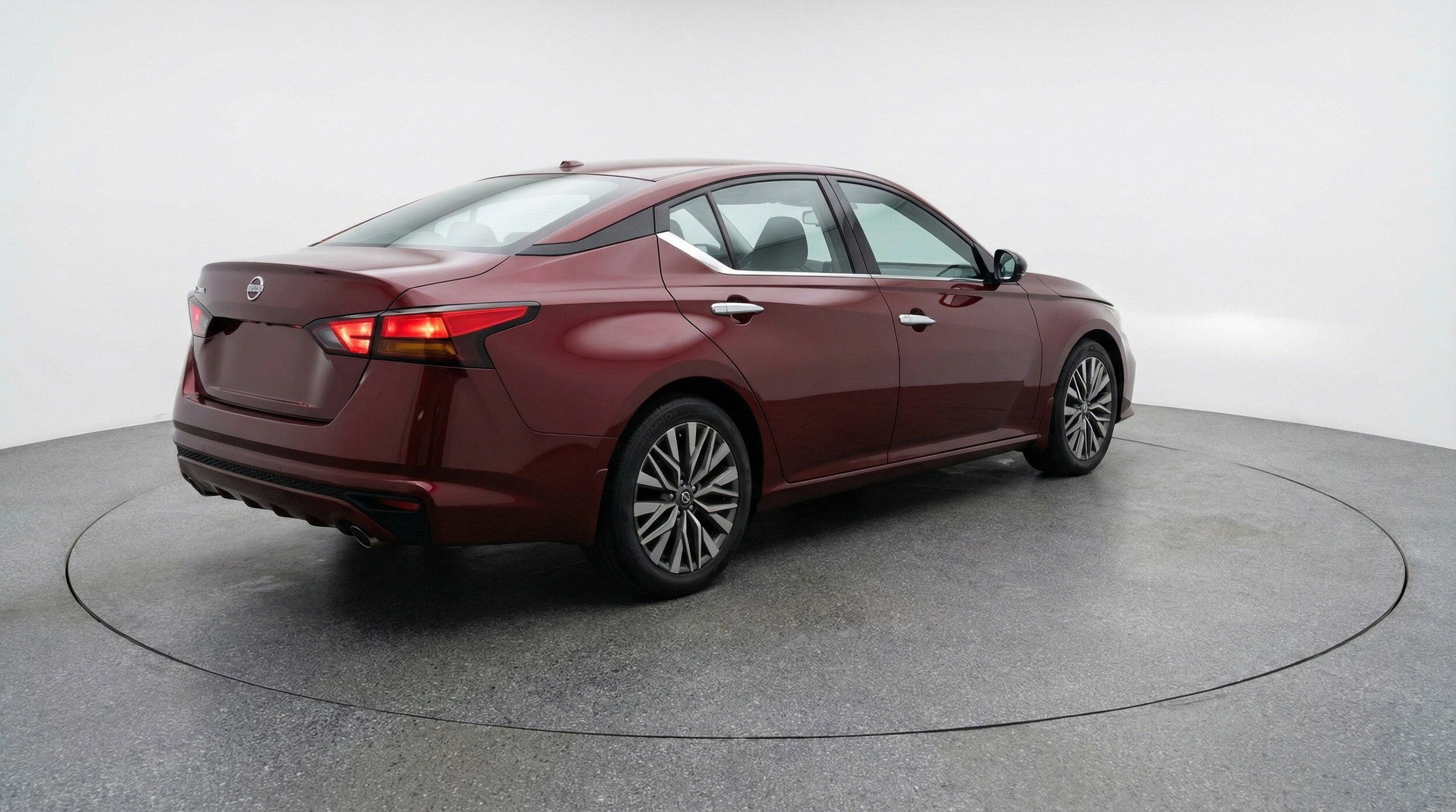 Thumbnail: 2025 Nissan Altima - 9