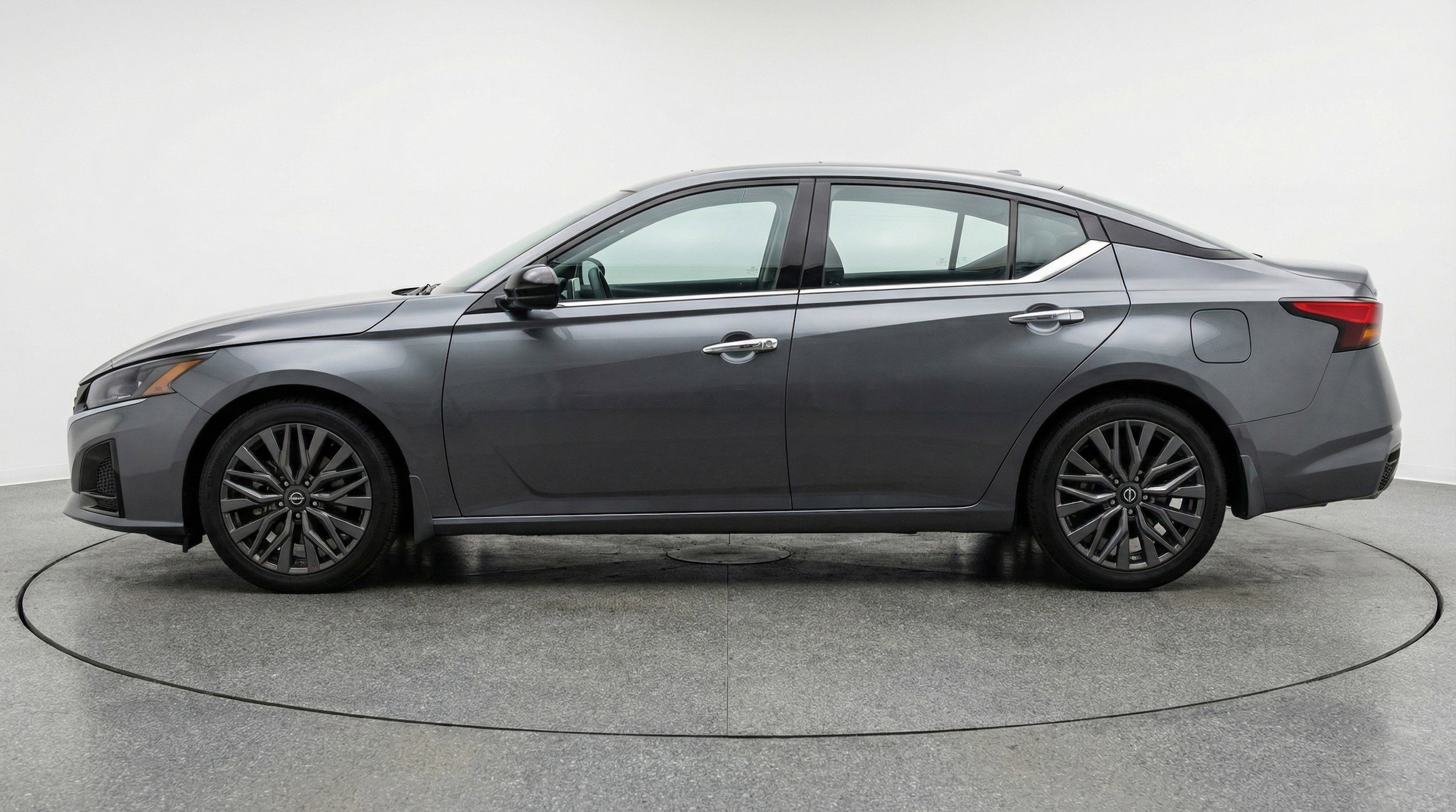 Thumbnail: 2025 Nissan Altima - 5