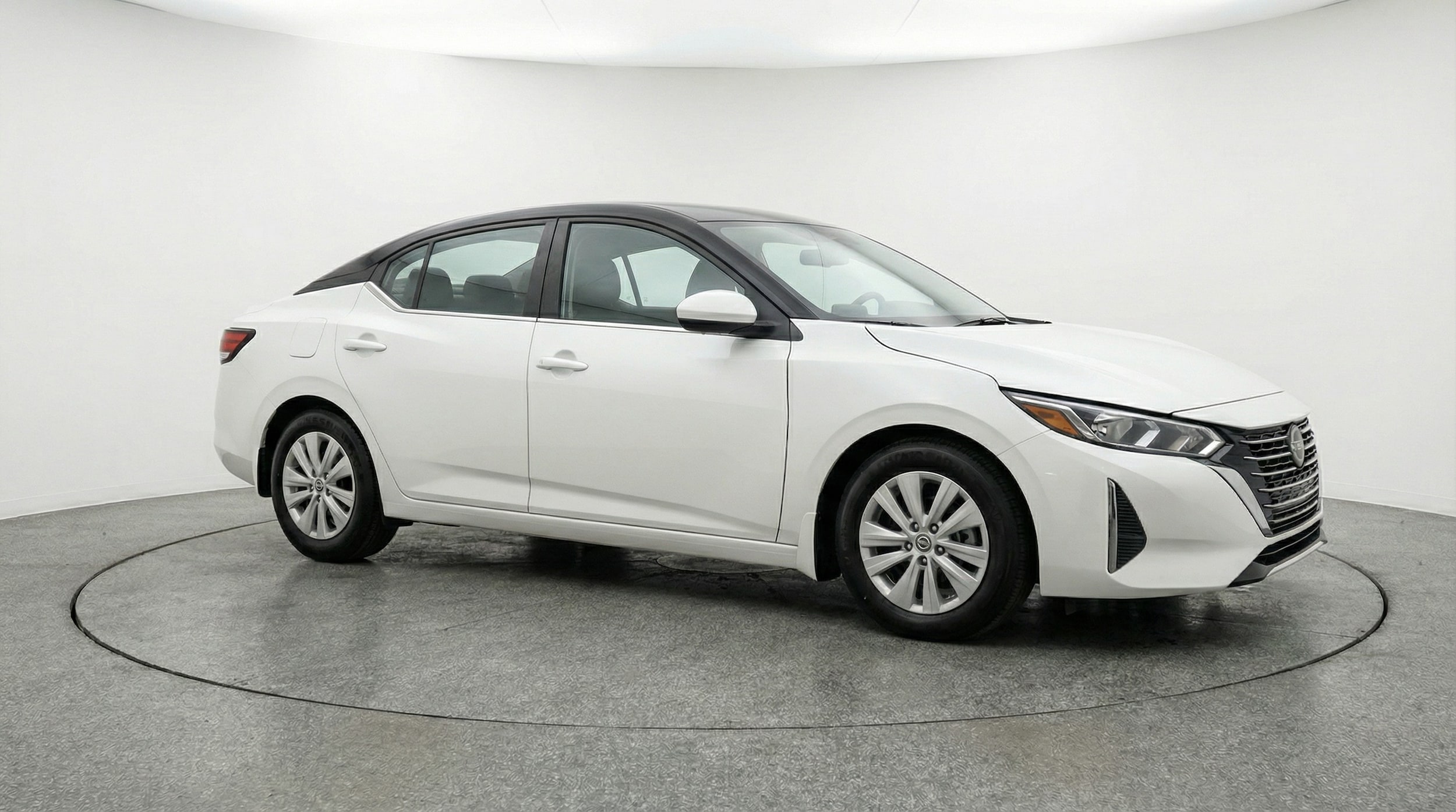 Thumbnail: 2025 Nissan Sentra - 1