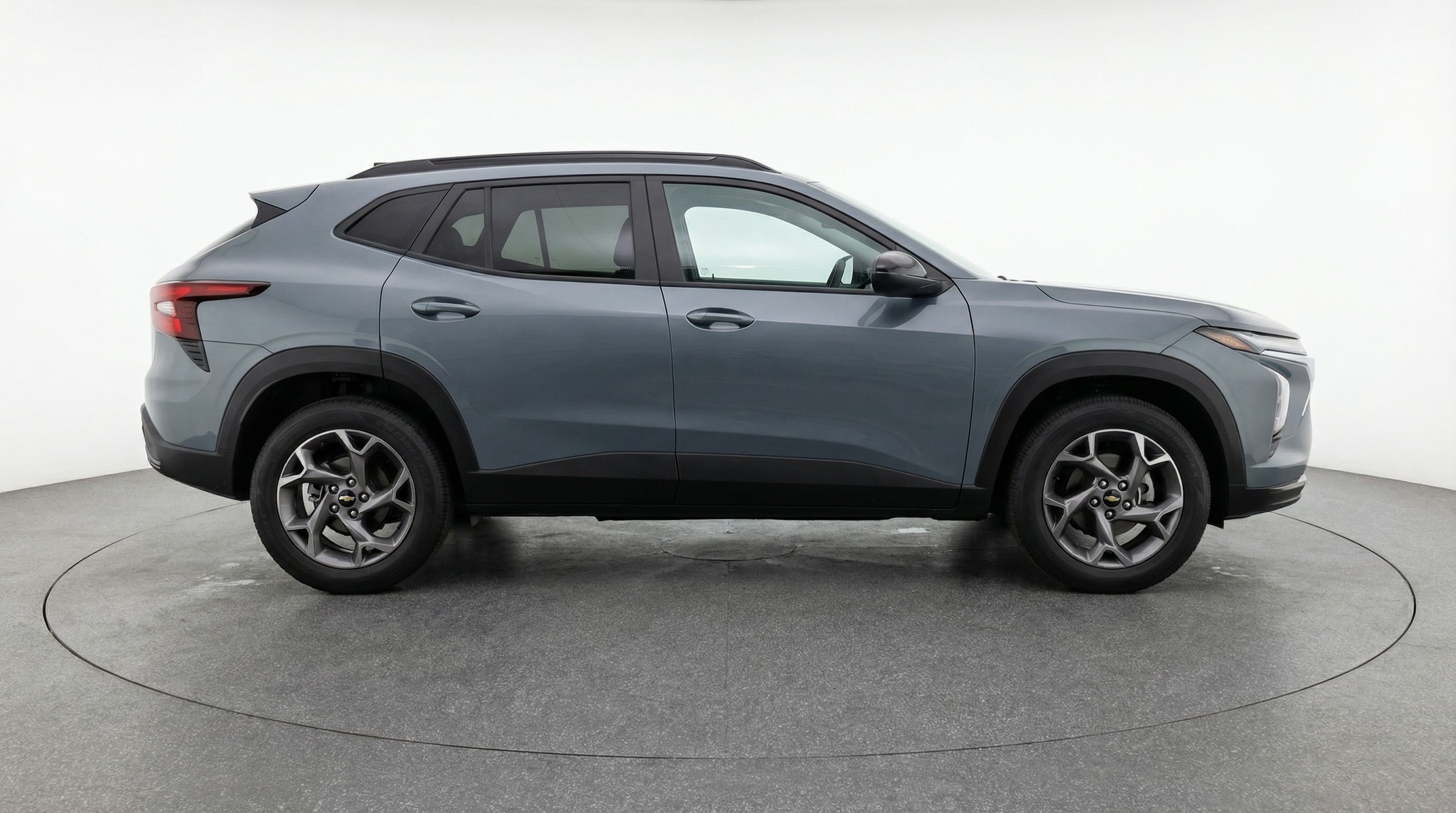 Thumbnail: 2025 Chevrolet Trax - 8