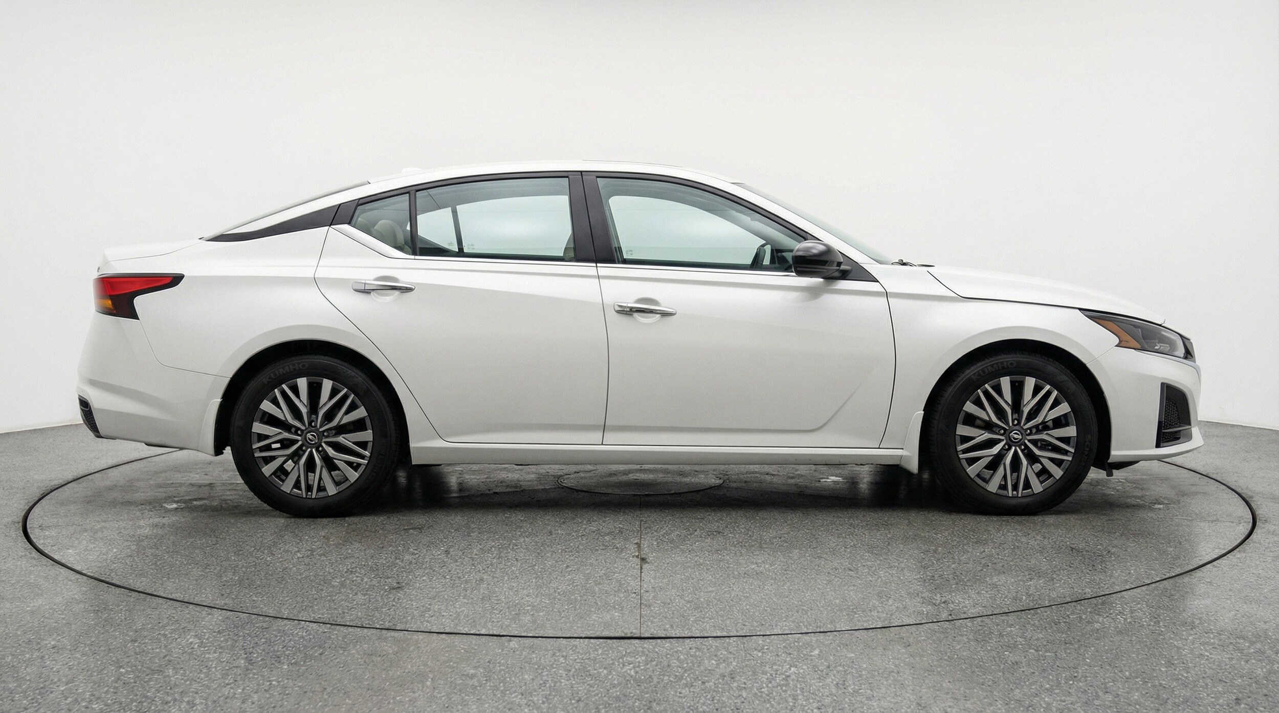 Thumbnail: 2025 Nissan Altima - 11