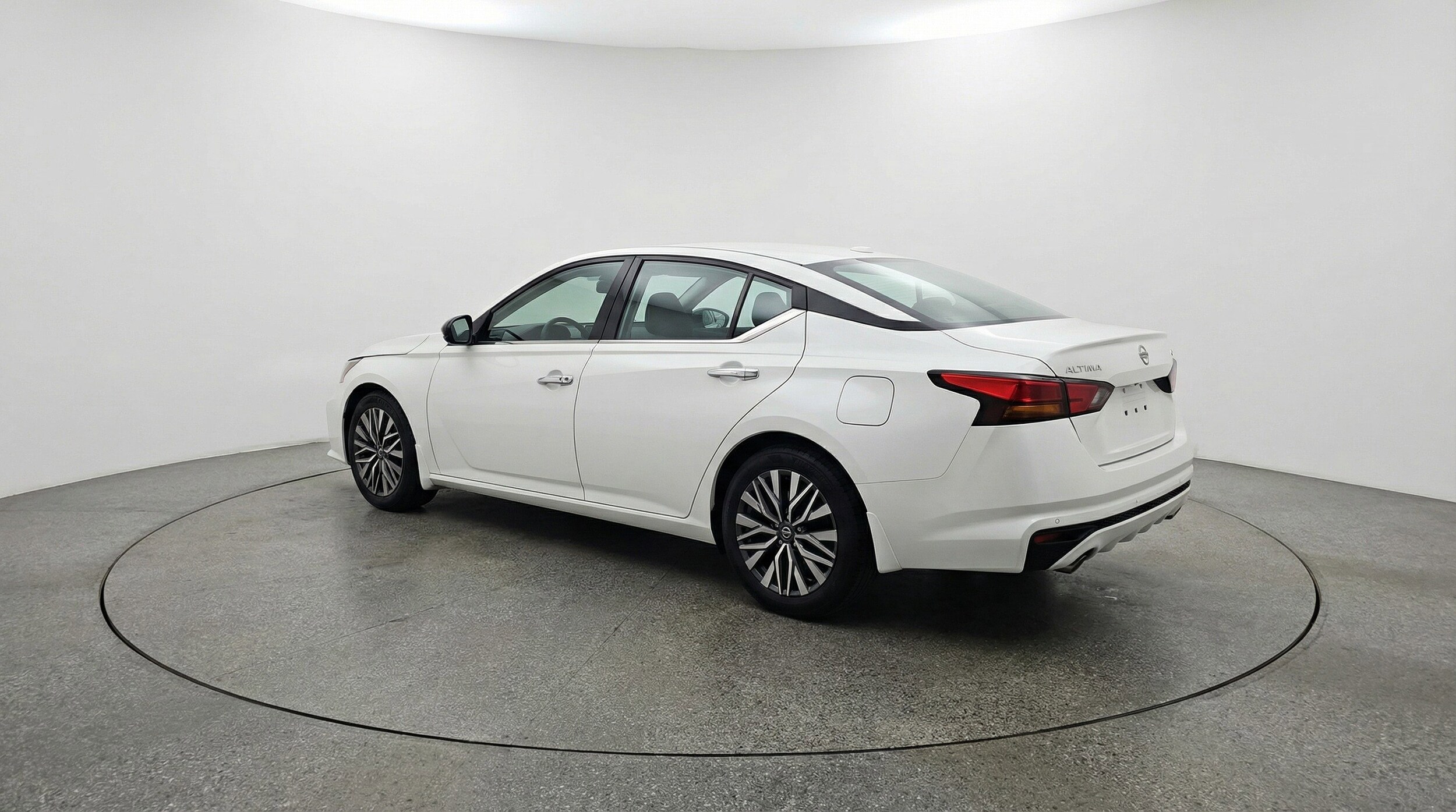 Thumbnail: 2025 Nissan Altima - 6