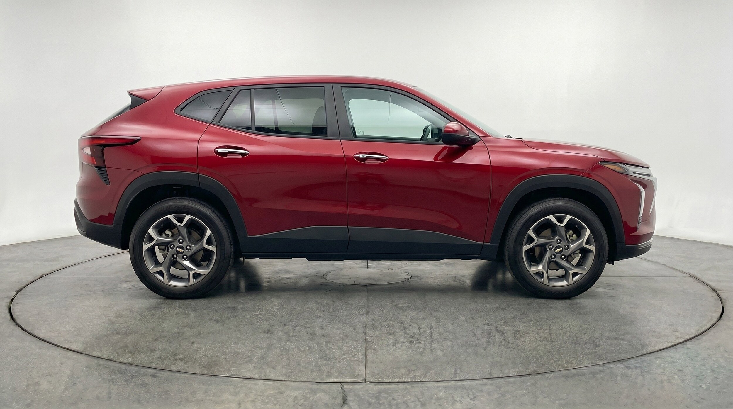 Thumbnail: 2025 Chevrolet Trax - 11