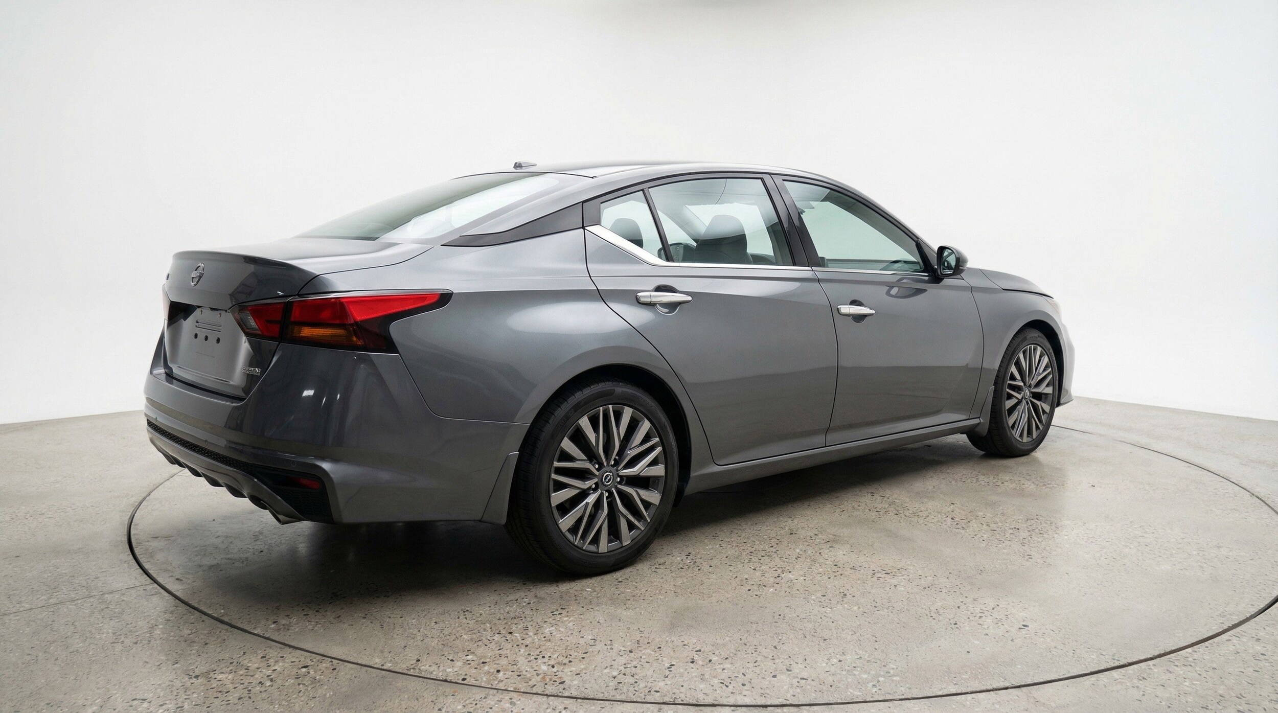 Thumbnail: 2025 Nissan Altima - 9