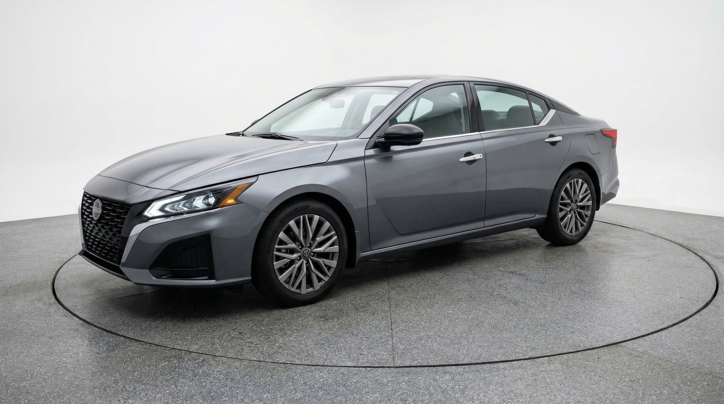 Thumbnail: 2025 Nissan Altima - 3