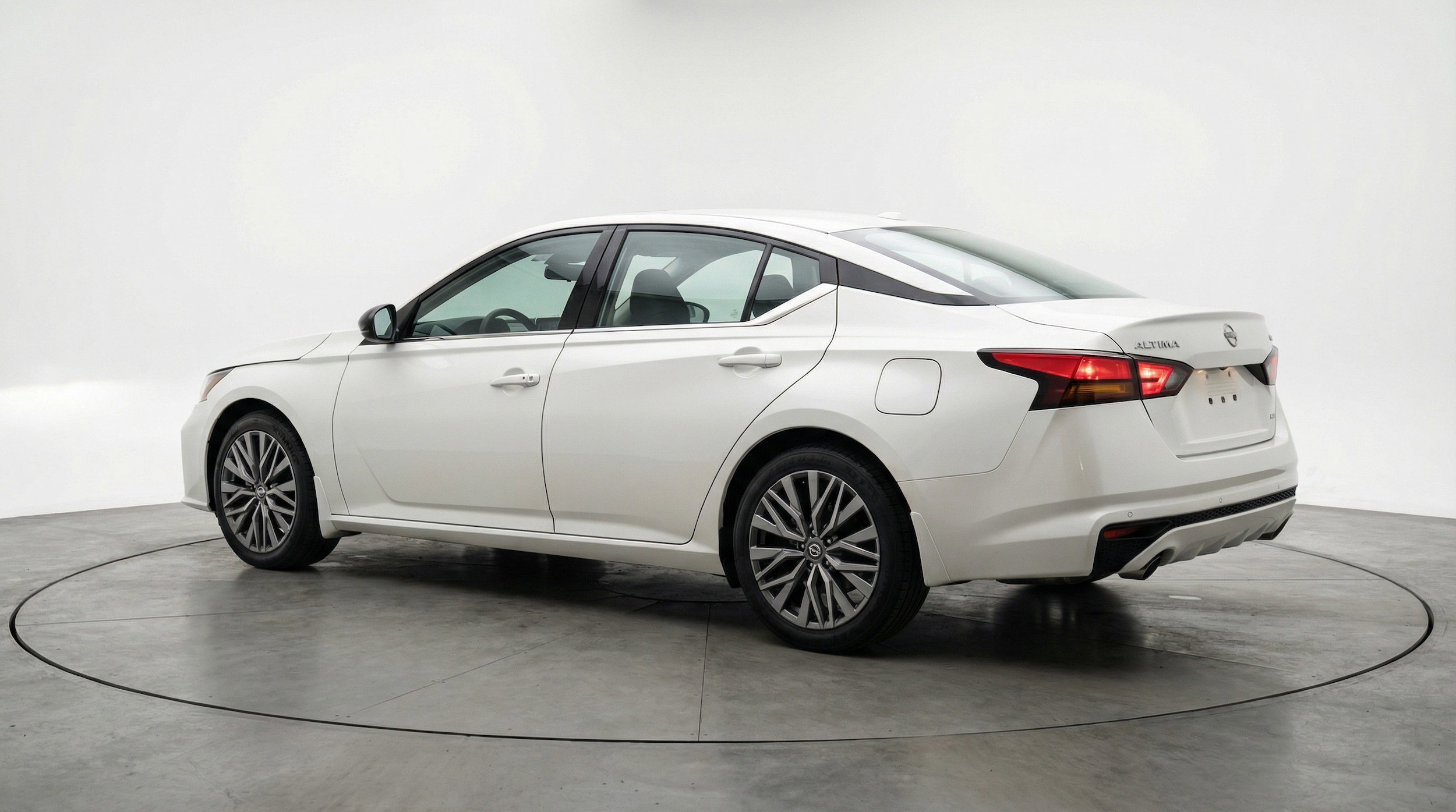 Thumbnail: 2025 Nissan Altima - 6