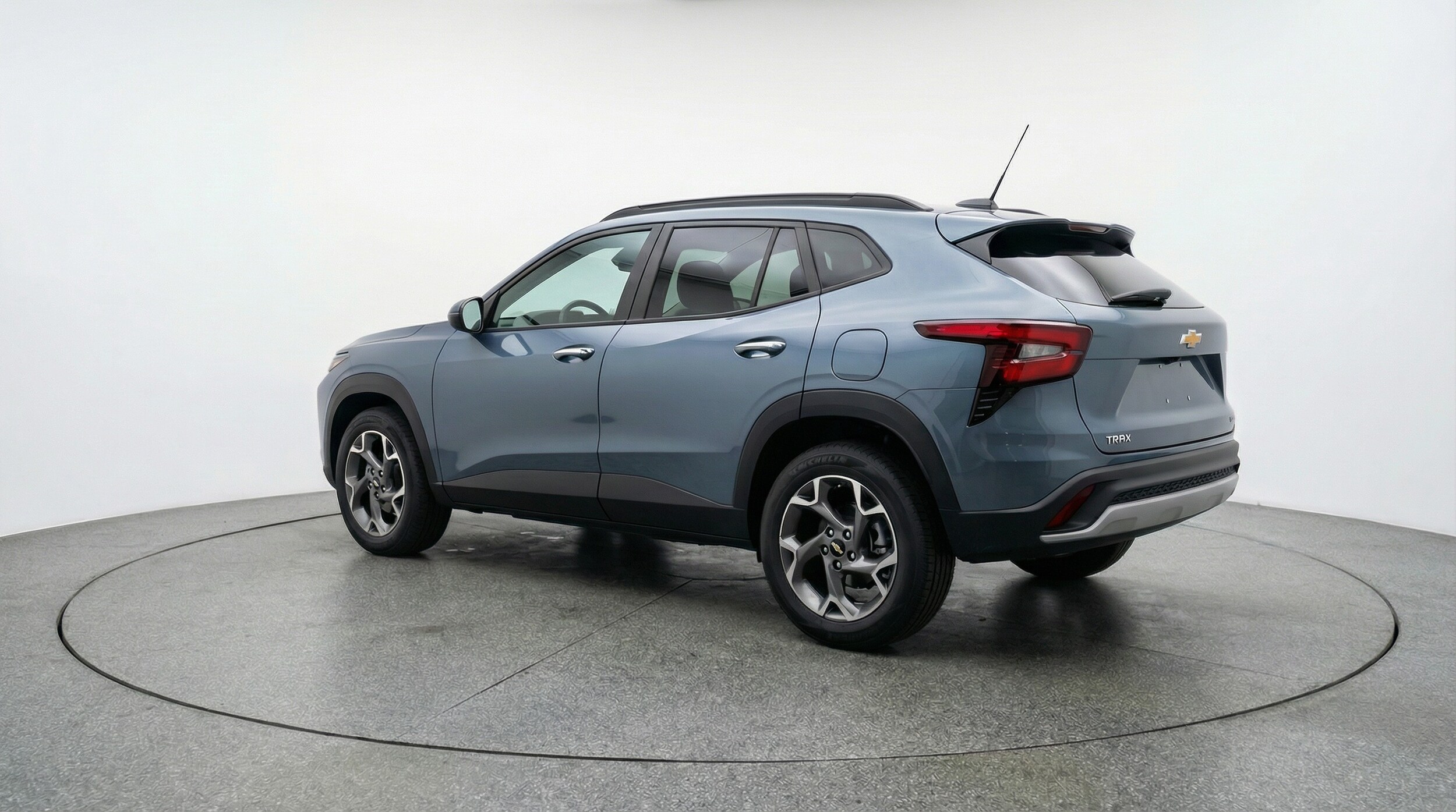 Thumbnail: 2025 Chevrolet Trax - 5