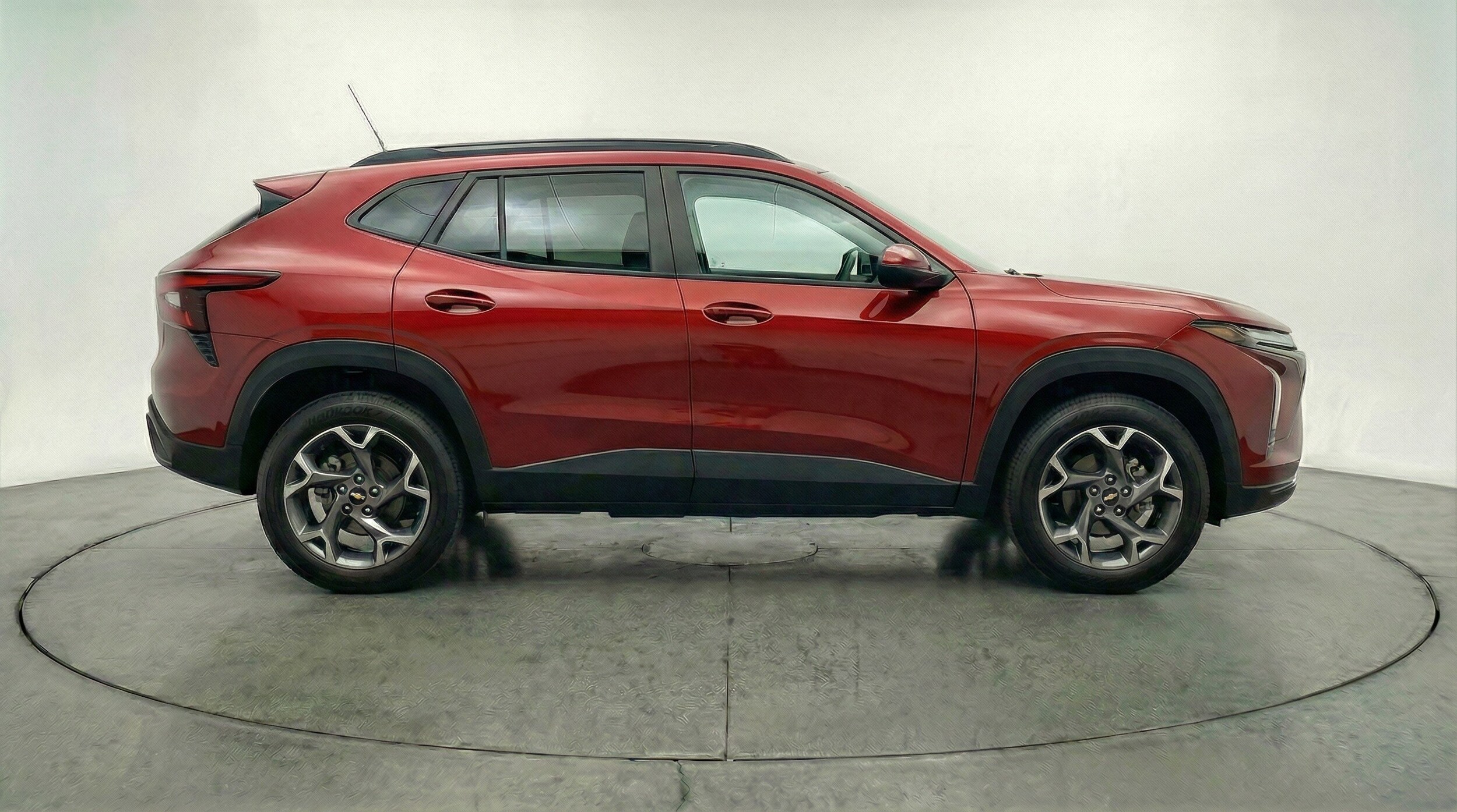 Thumbnail: 2025 Chevrolet Trax - 11