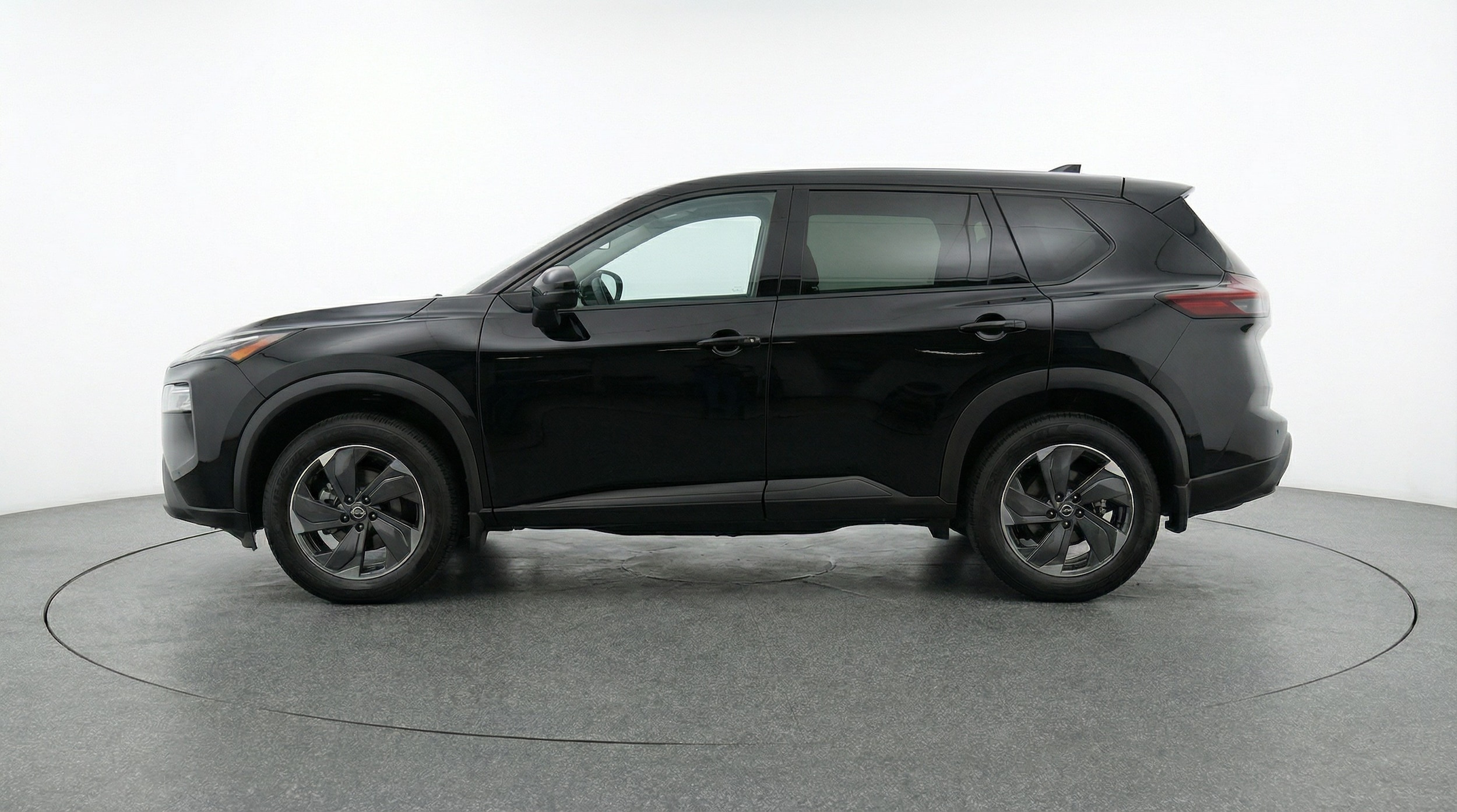 Thumbnail: 2025 Nissan Rogue - 4