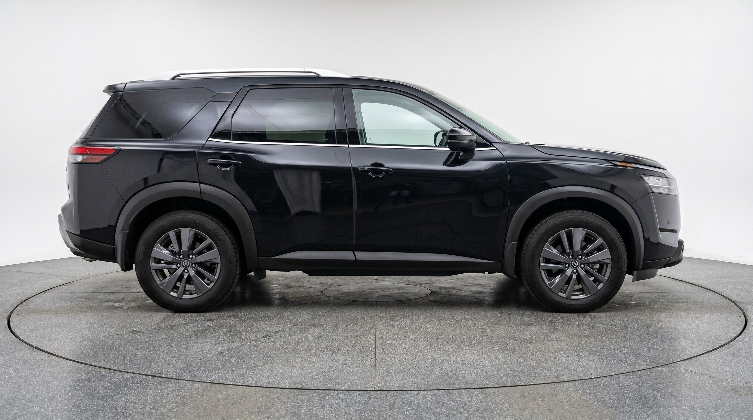 Thumbnail: 2025 Nissan Pathfinder - 11