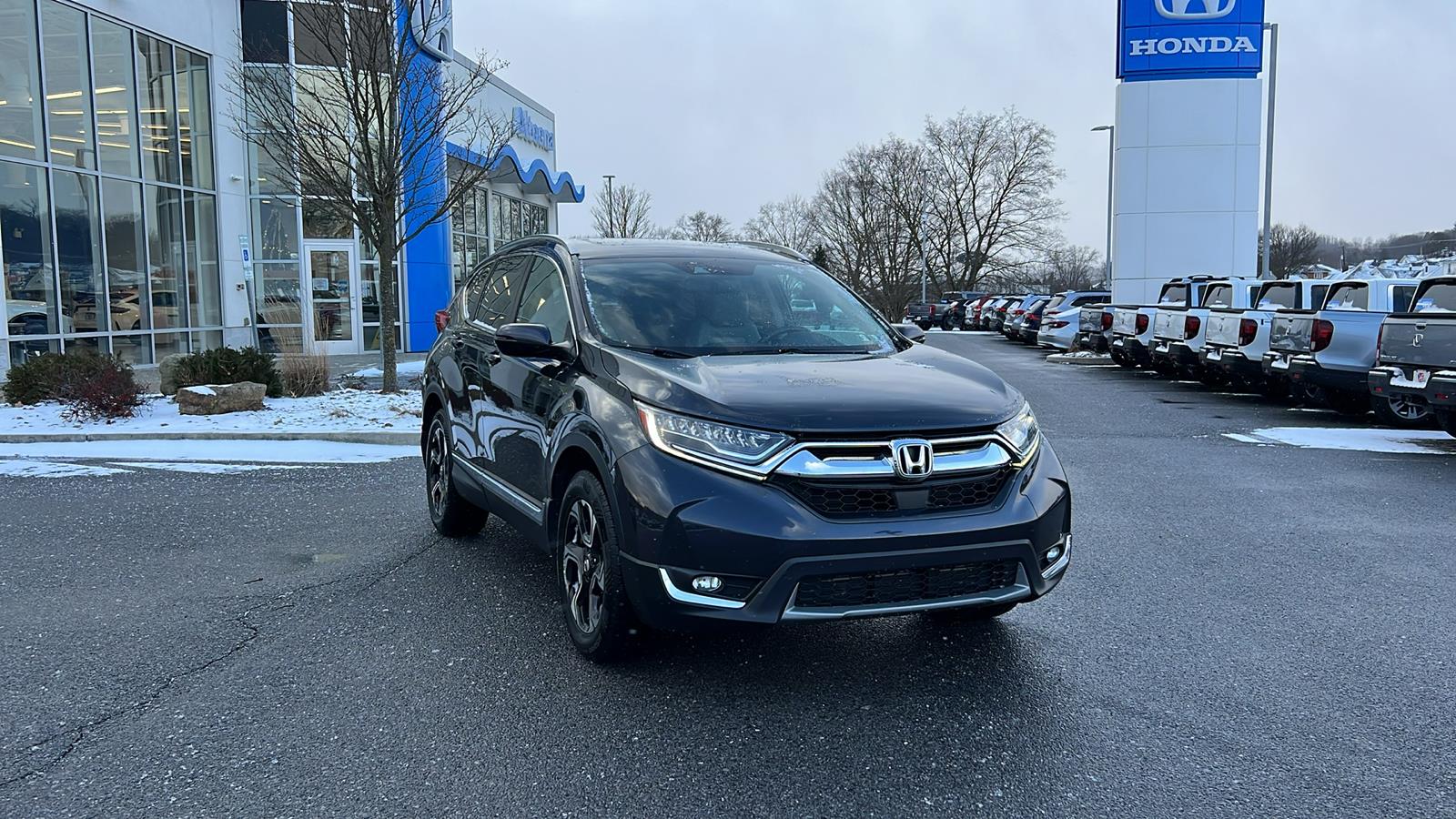 2019 Honda CR-V Touring's photo