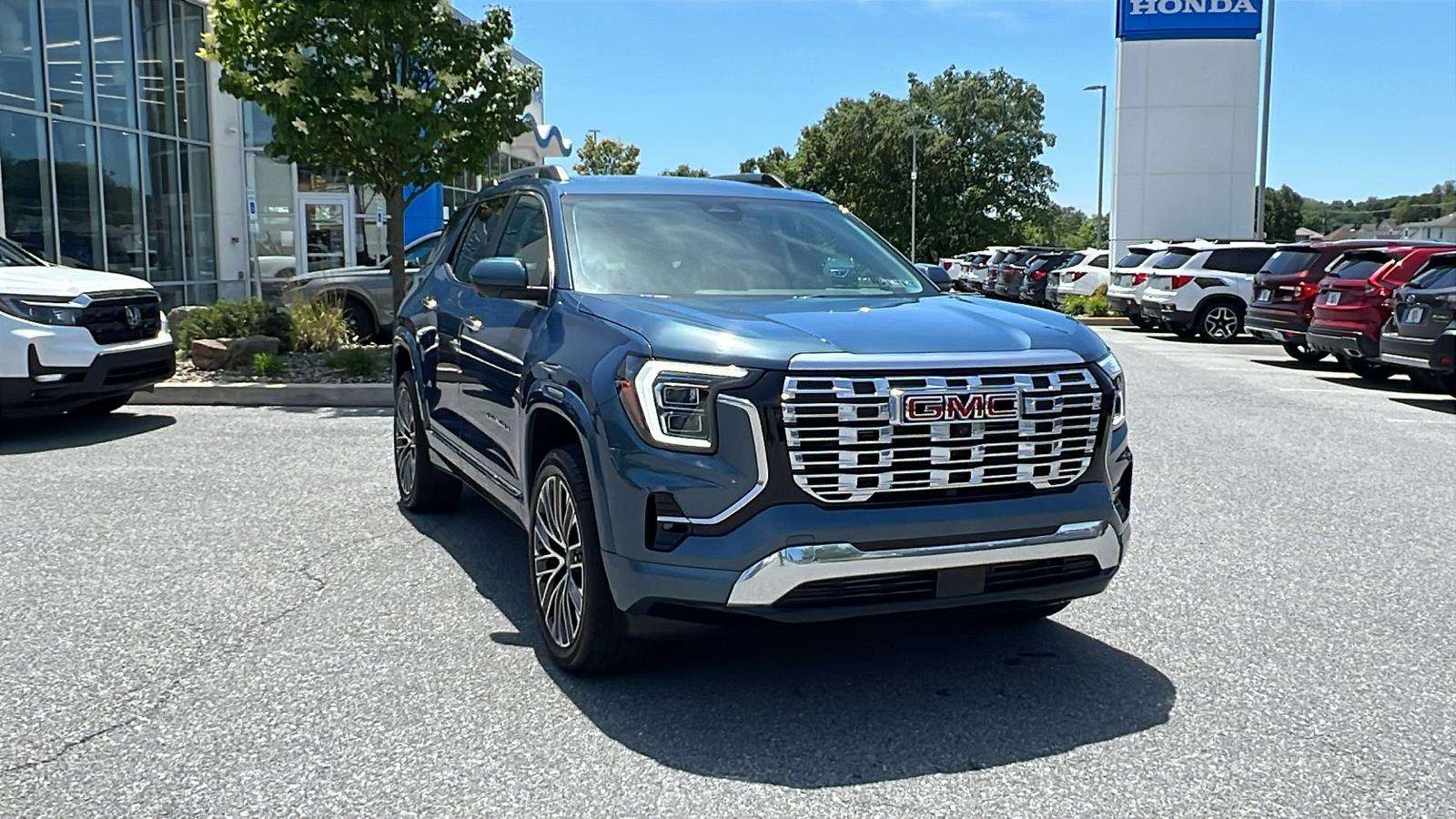 2026 GMC Terrain Denali AWD's photo