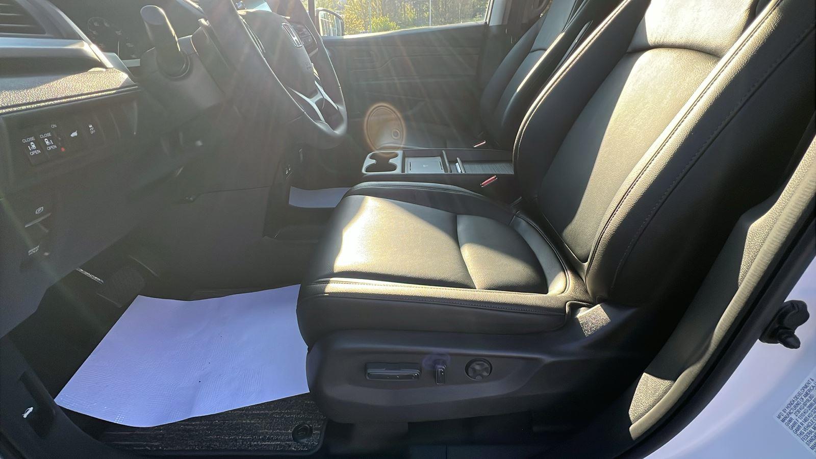 2026 Honda Odyssey EX-L - Photo 23